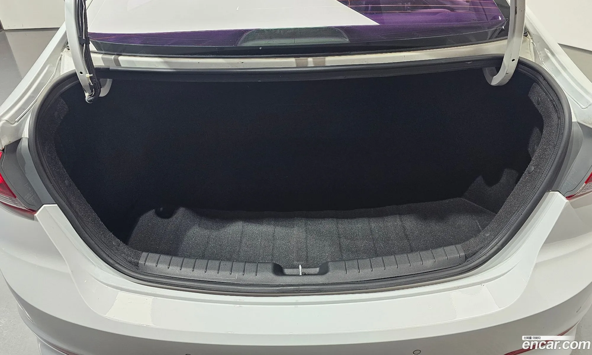 Hyundai Elantra AD 2015 — 5