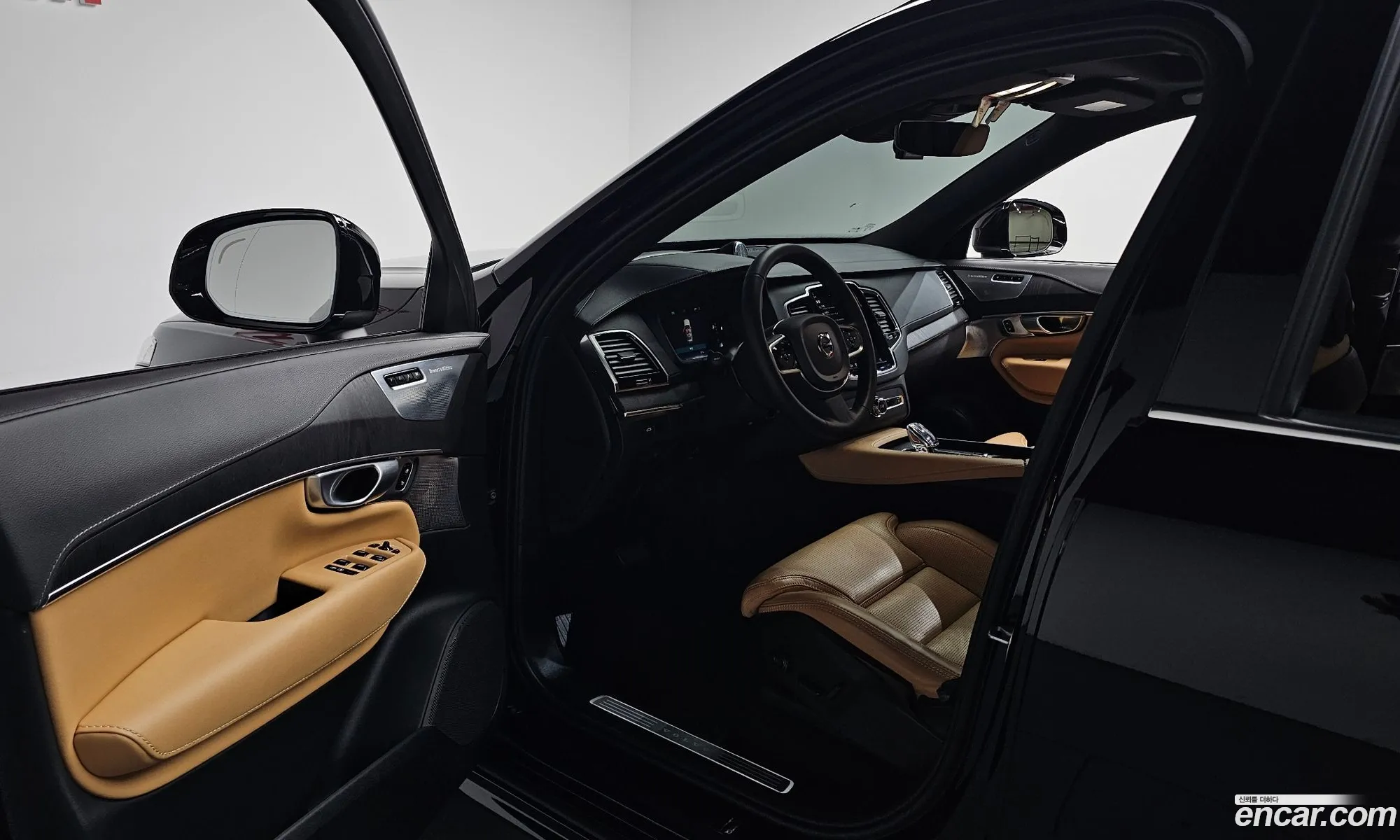 Volvo XC90 2024 YV1LF062XR1172901 — 3
