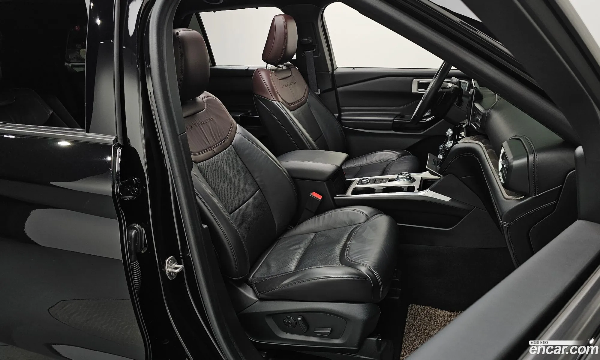 Ford Explorer 6th Gen 2021 1FM5K8HC8MGB48399 — 25