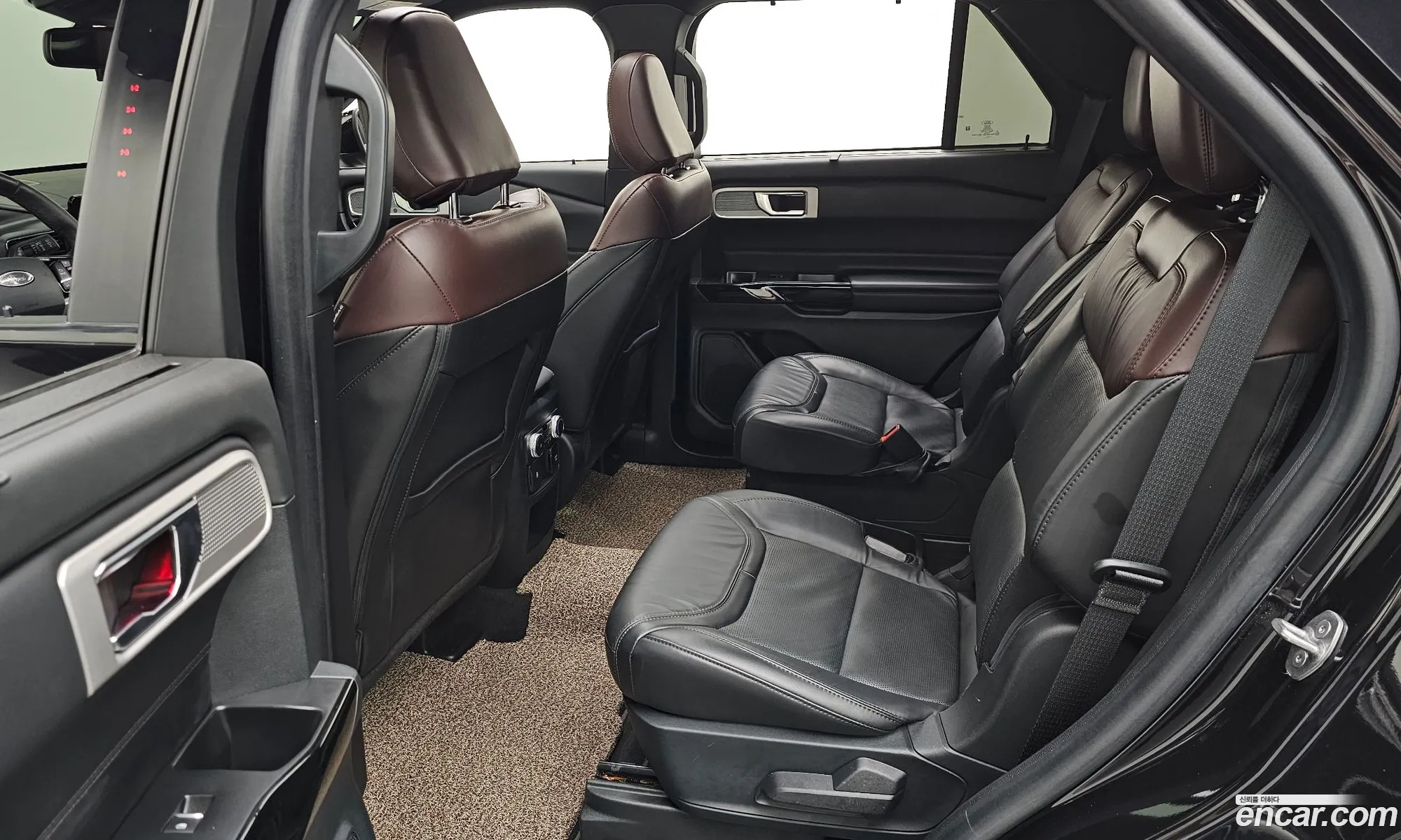 Ford Explorer 6th Gen 2021 1FM5K8HC8MGB48399 — 12