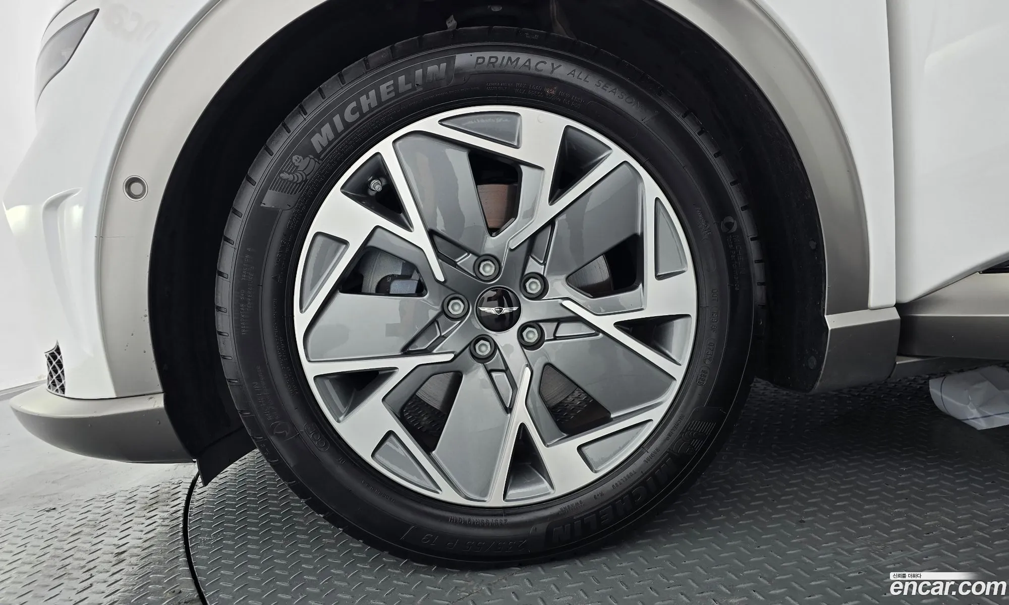 Genesis GV60 2022 — 13