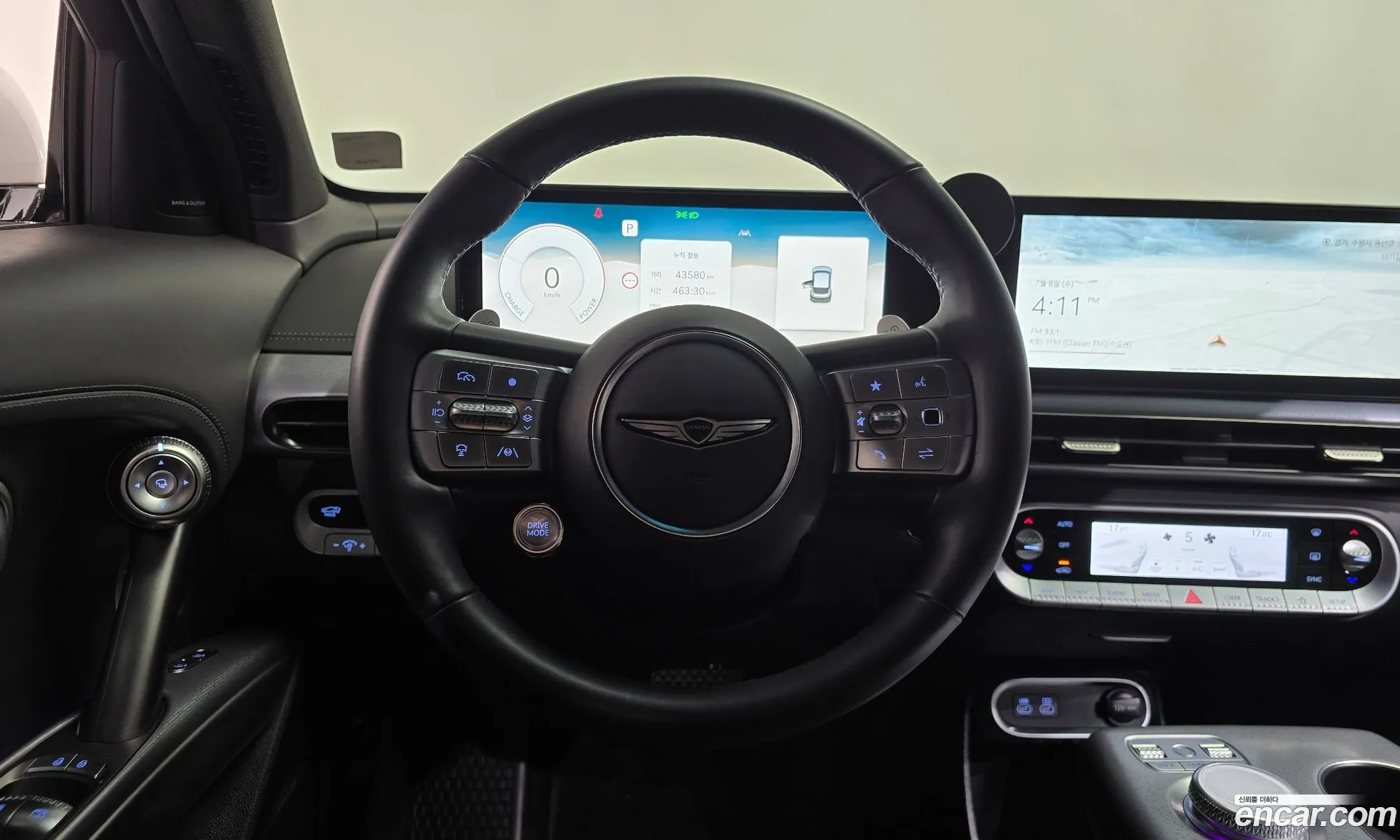 Genesis GV60 2022 — 21