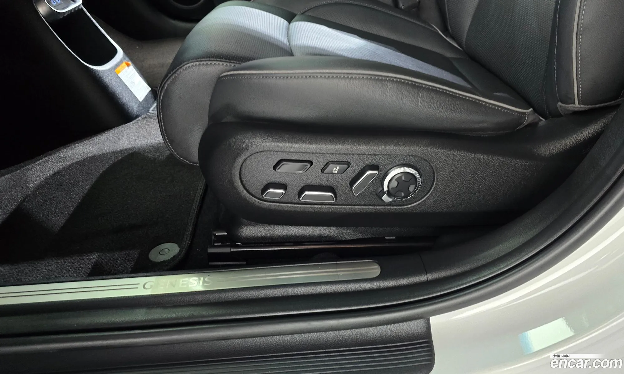 Genesis GV60 2022 — 16