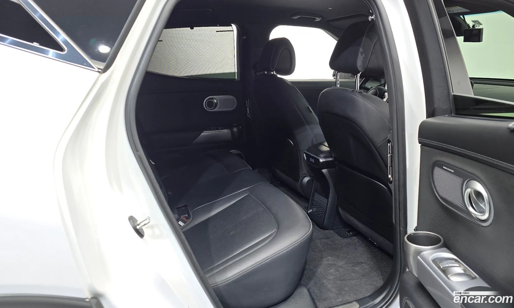 Genesis GV60 2022 — 35