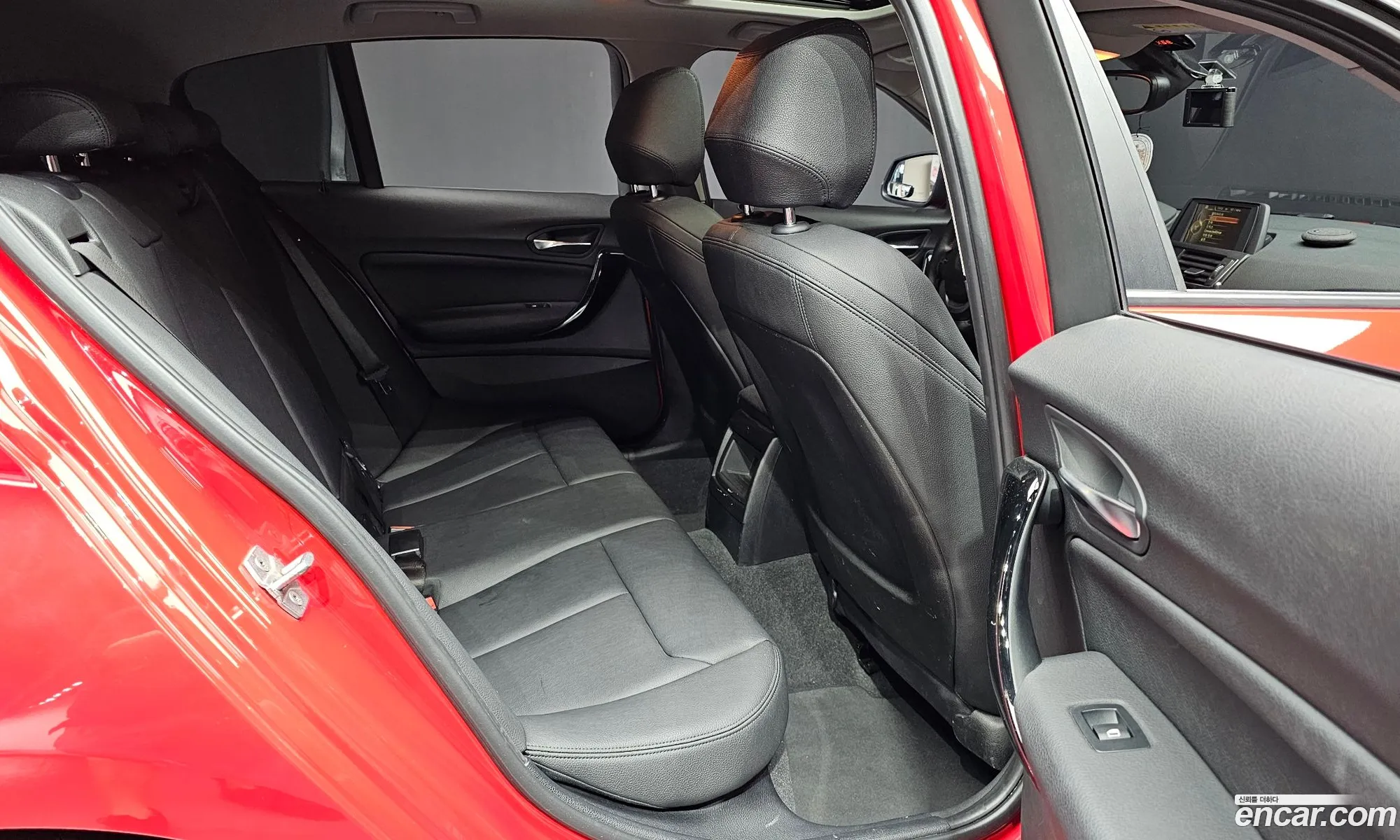 BMW 1 Series 2016 WBA1S5100G5D27991 — 4