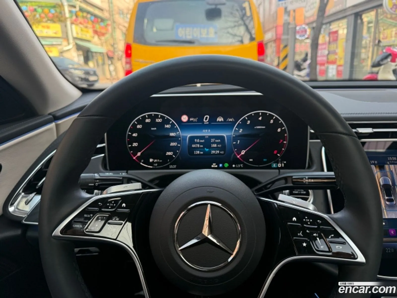 Mercedes-Benz E-Class W214 2025 — 15