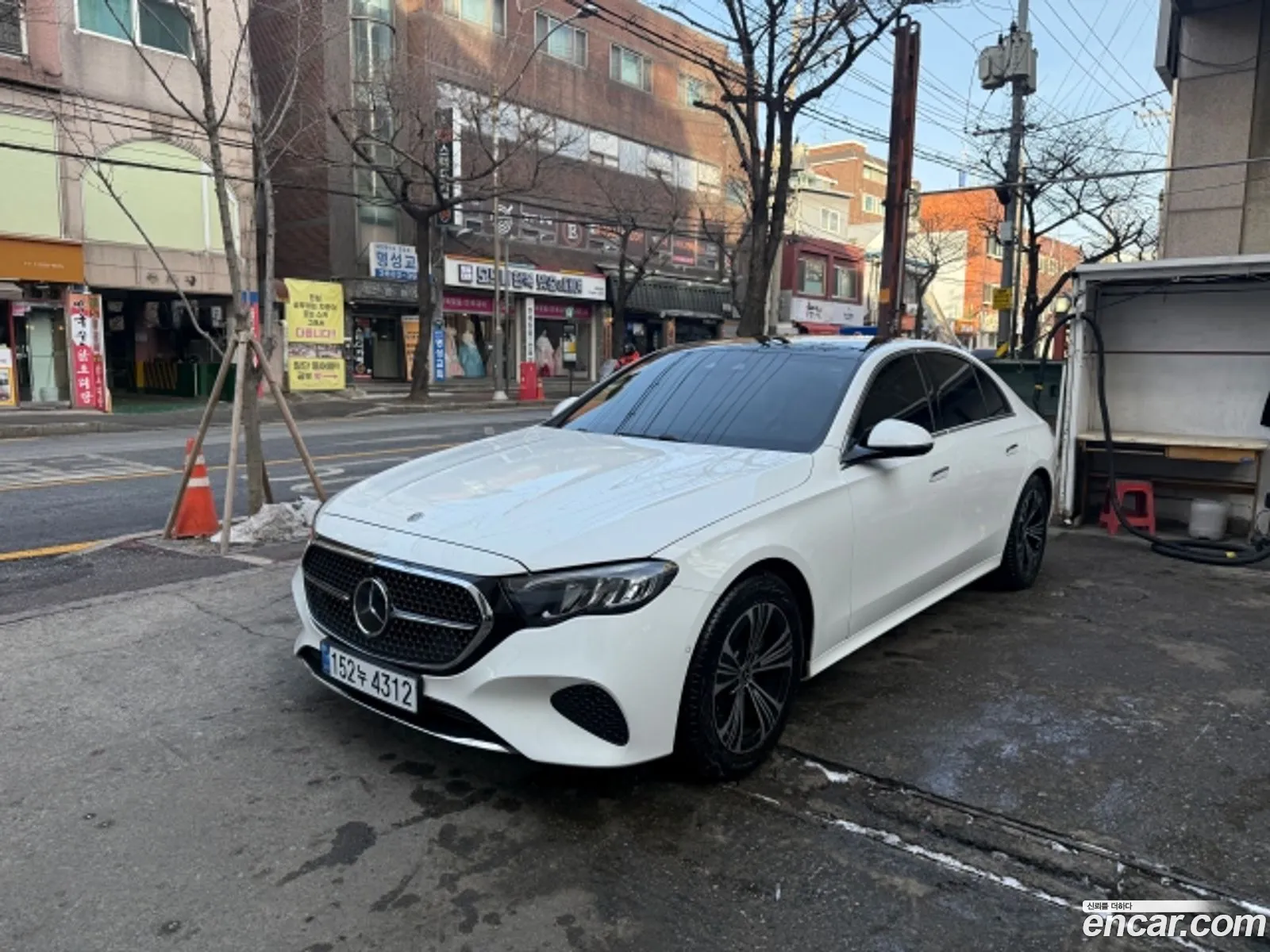 Mercedes-Benz E-Class W214 2025 — 8