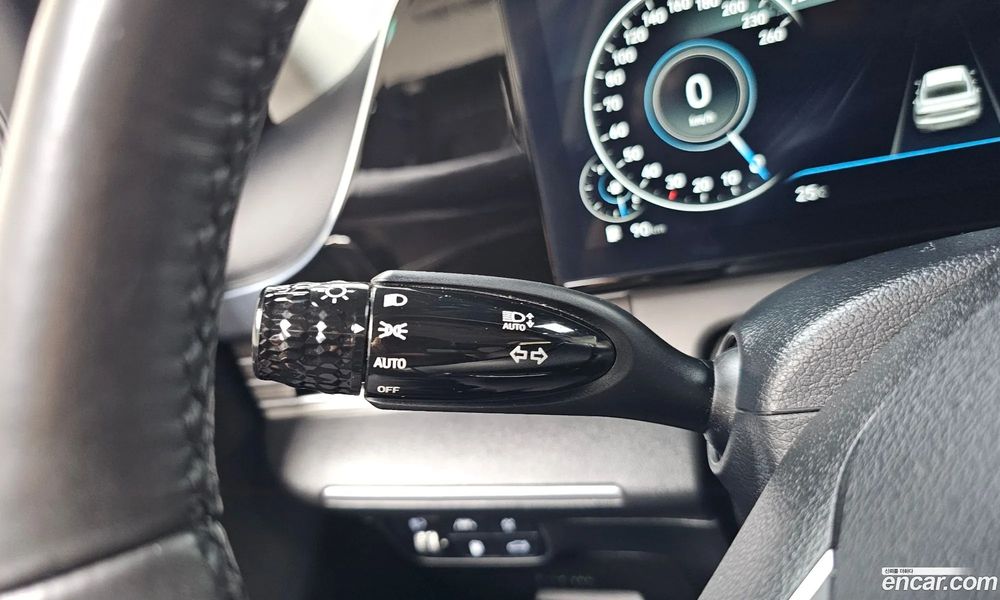 Hyundai Grandeur IG 2022 — 28