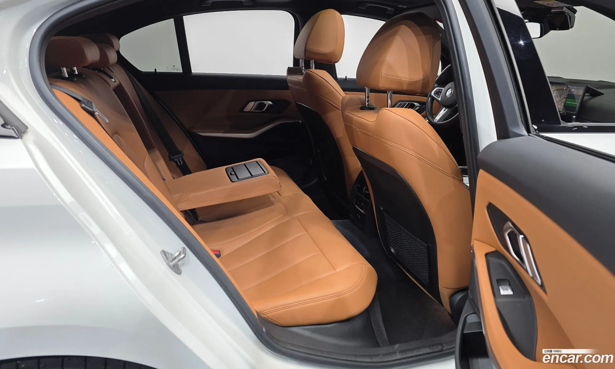 BMW 3 Series 2023 — 12