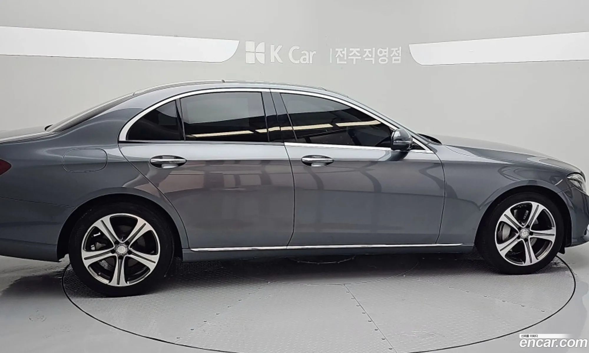 Mercedes-Benz E-Class W213 2017 — 5