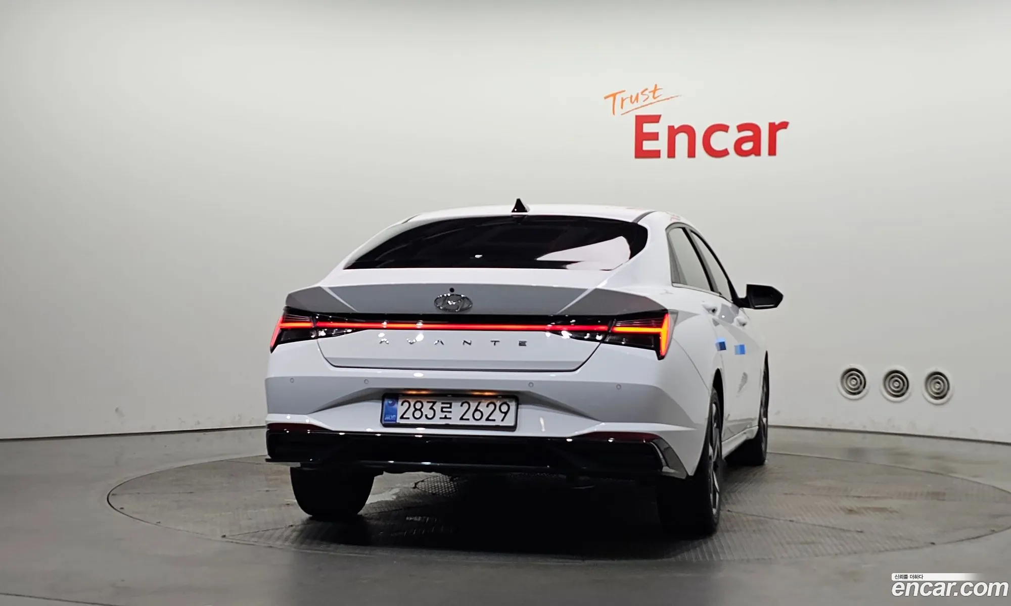 Hyundai Elantra 2021 — 28