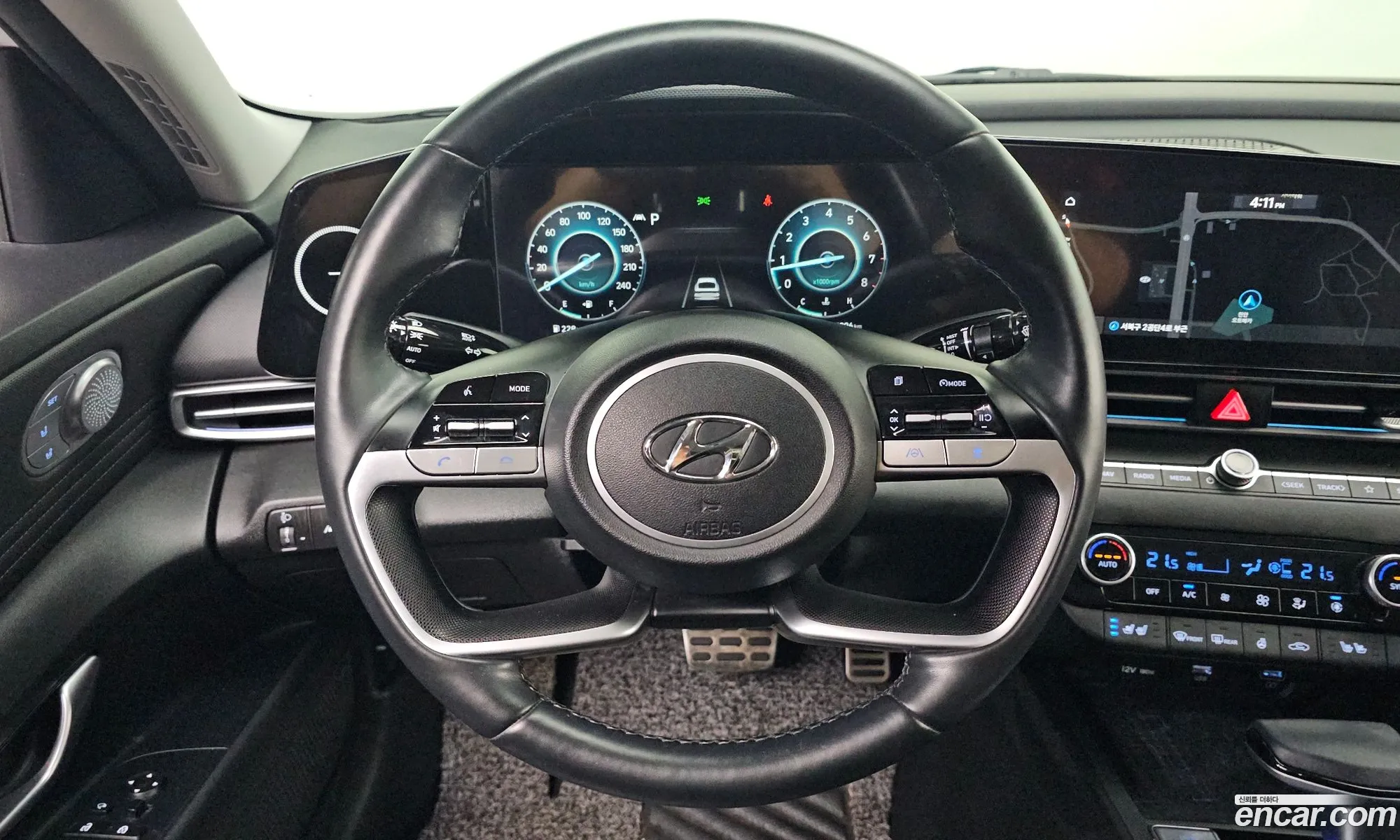Hyundai Elantra 2021 — 30