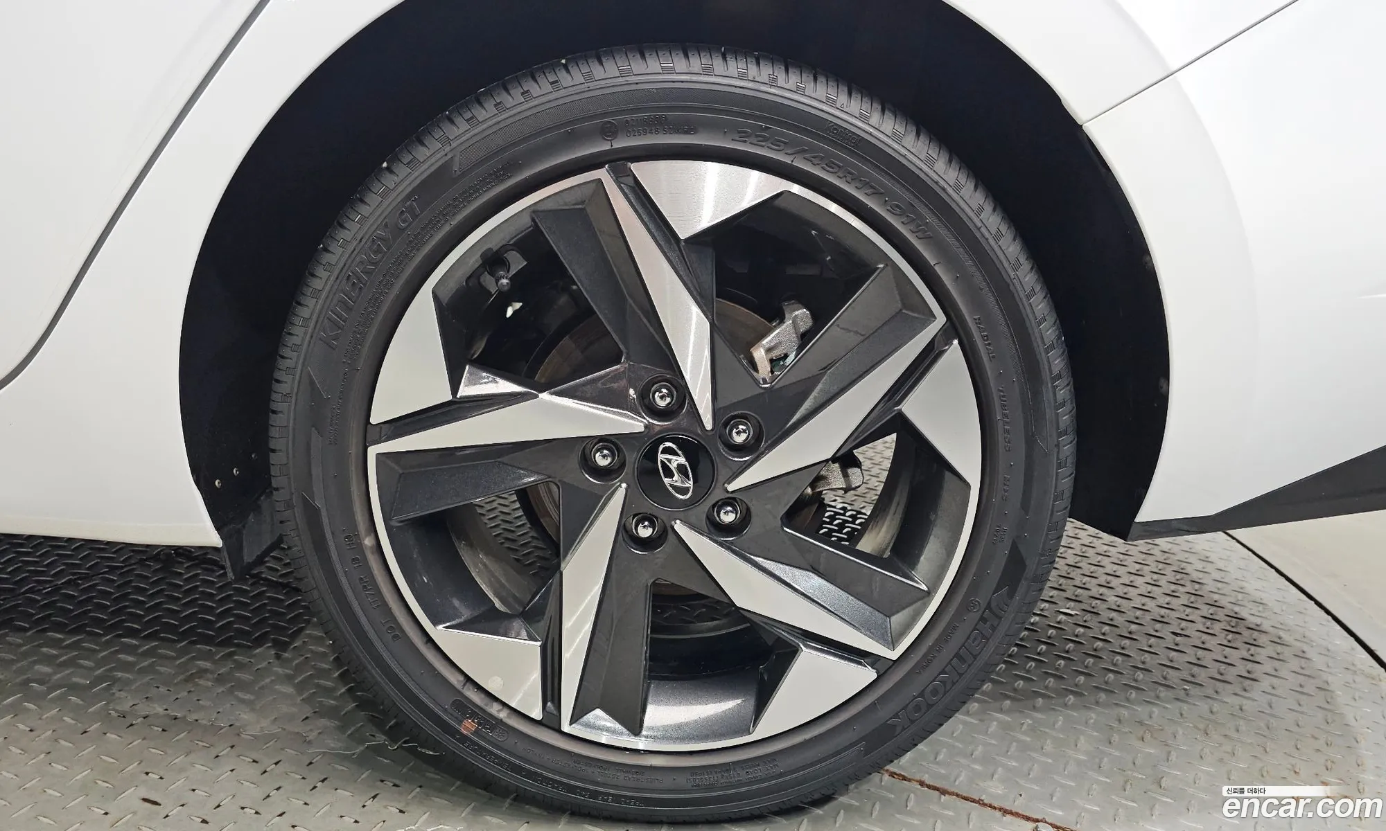 Hyundai Elantra 2021 — 11