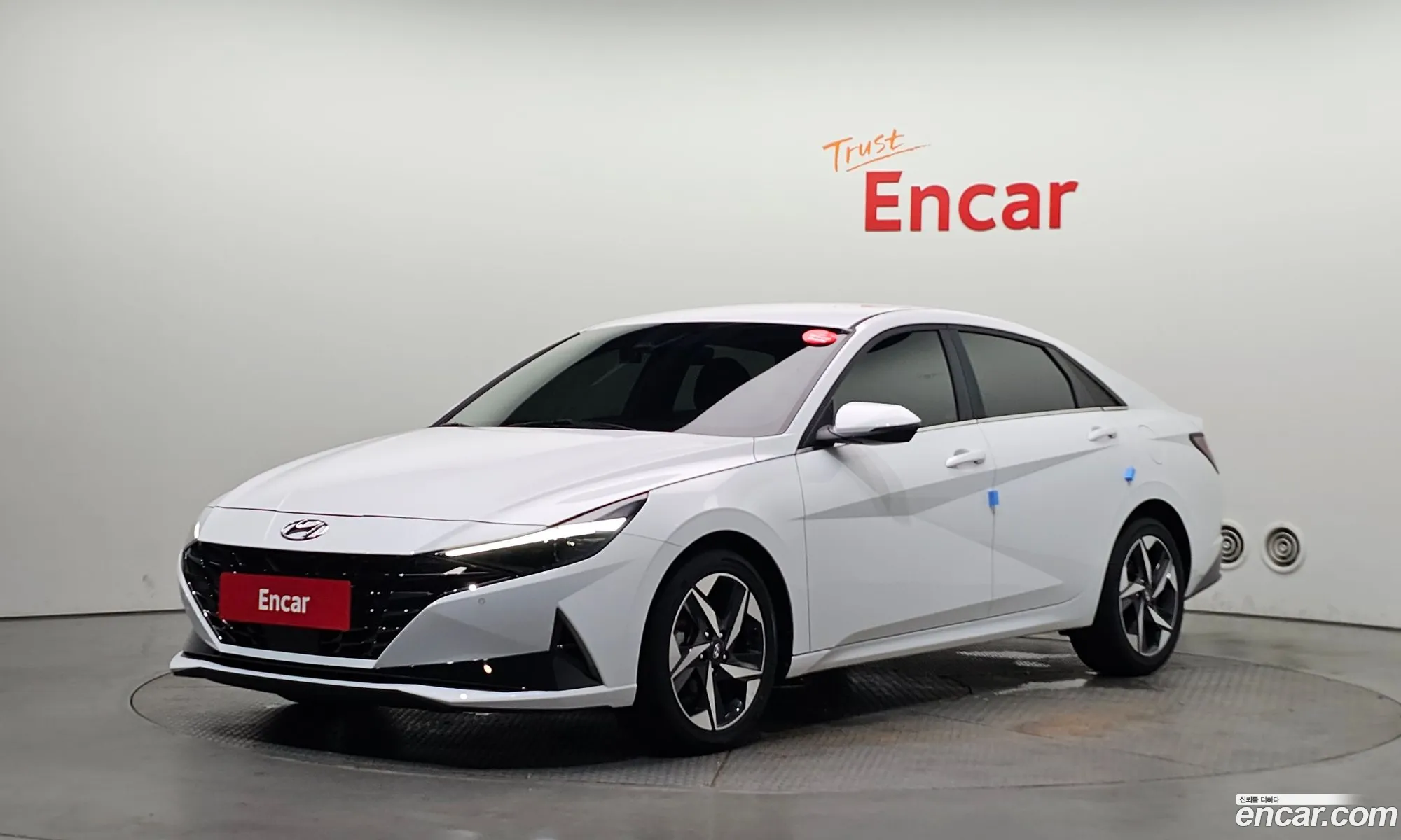 Hyundai Elantra 2021 — 31