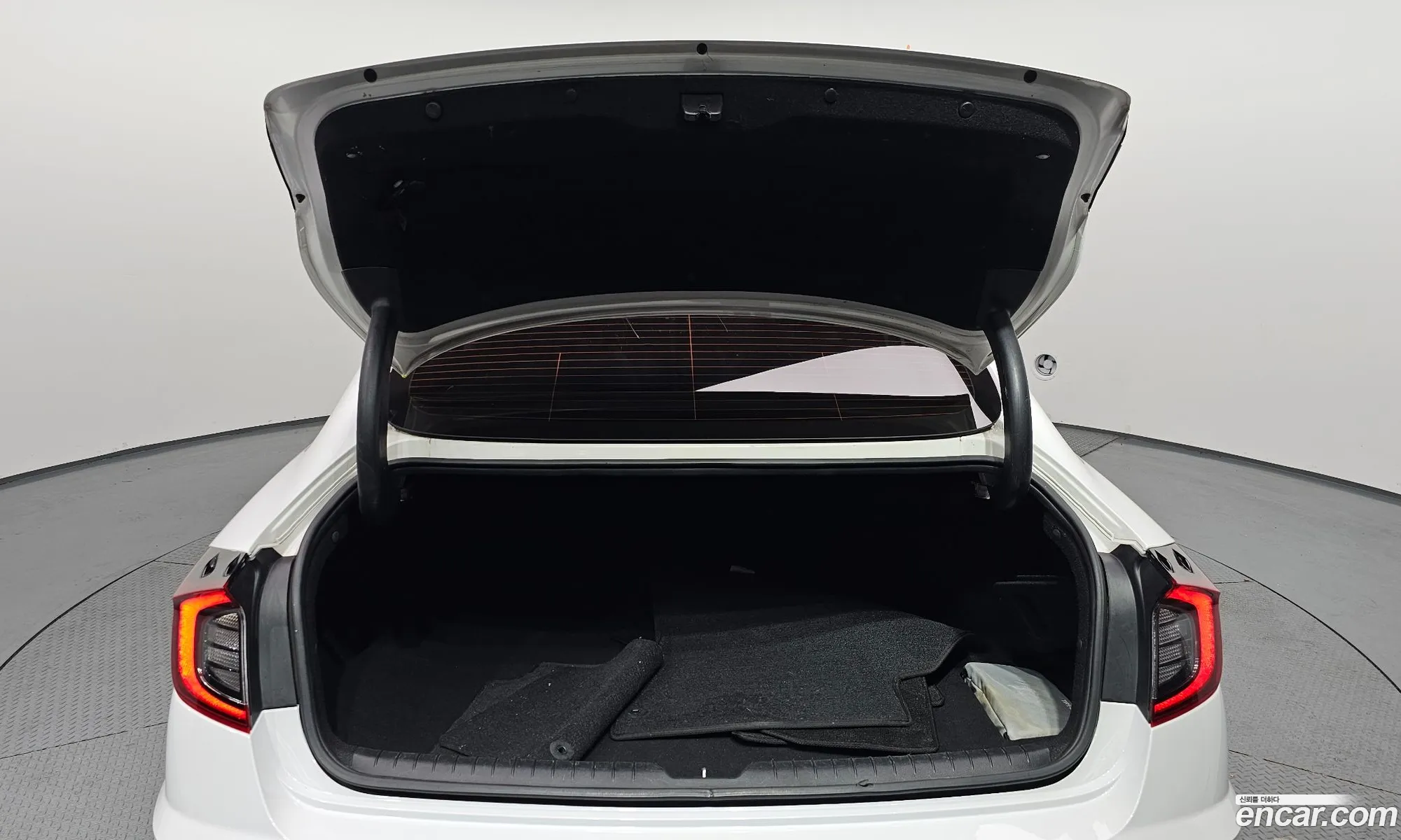 Hyundai Sonata 2022 — 17