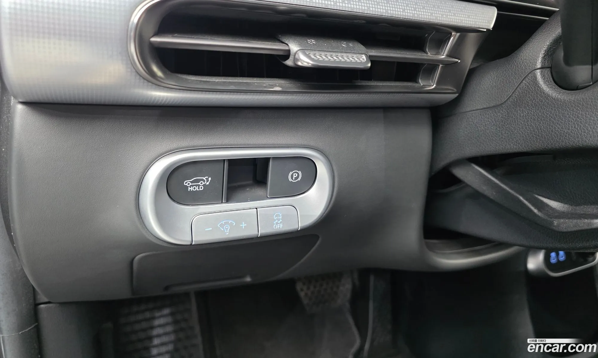 Genesis GV60 2022 — 22