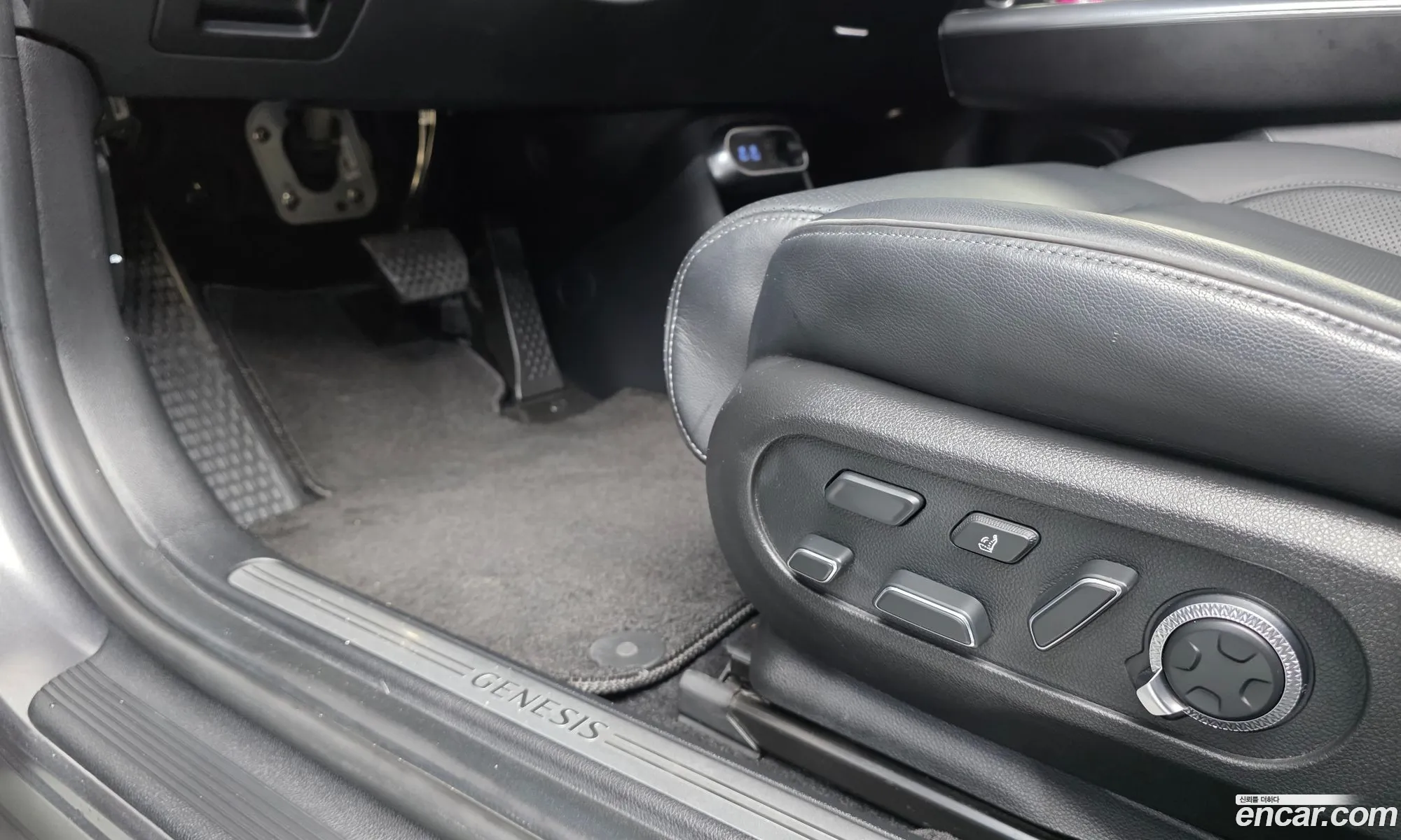 Genesis GV60 2022 — 31