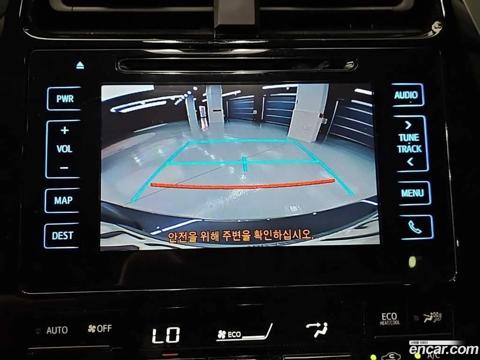 Toyota Prius 2017 — 15