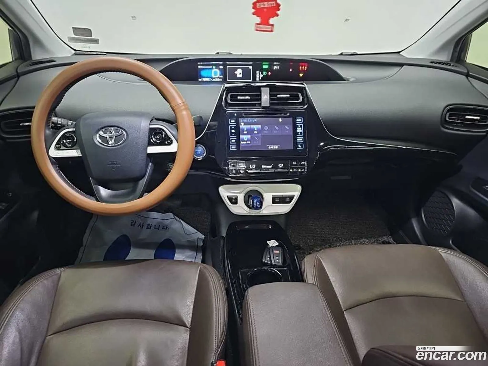 Toyota Prius 2017 — 11