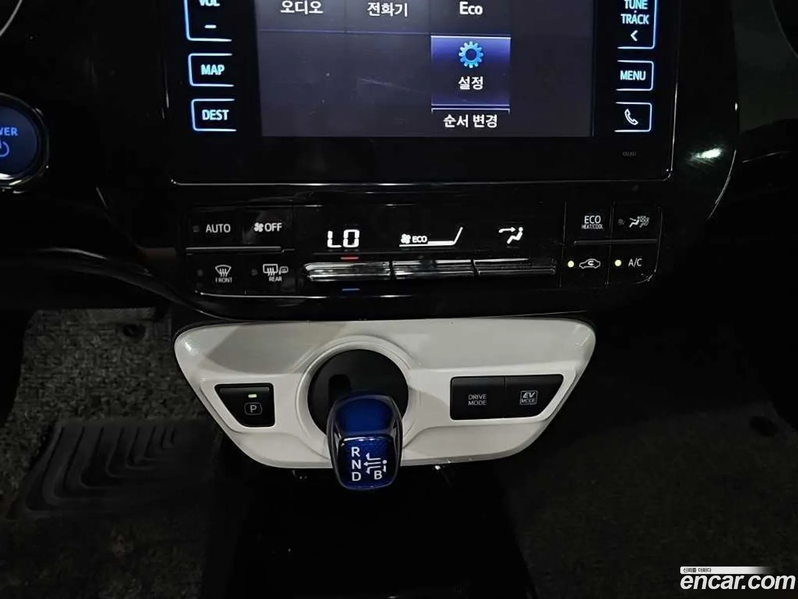 Toyota Prius 2017 — 14