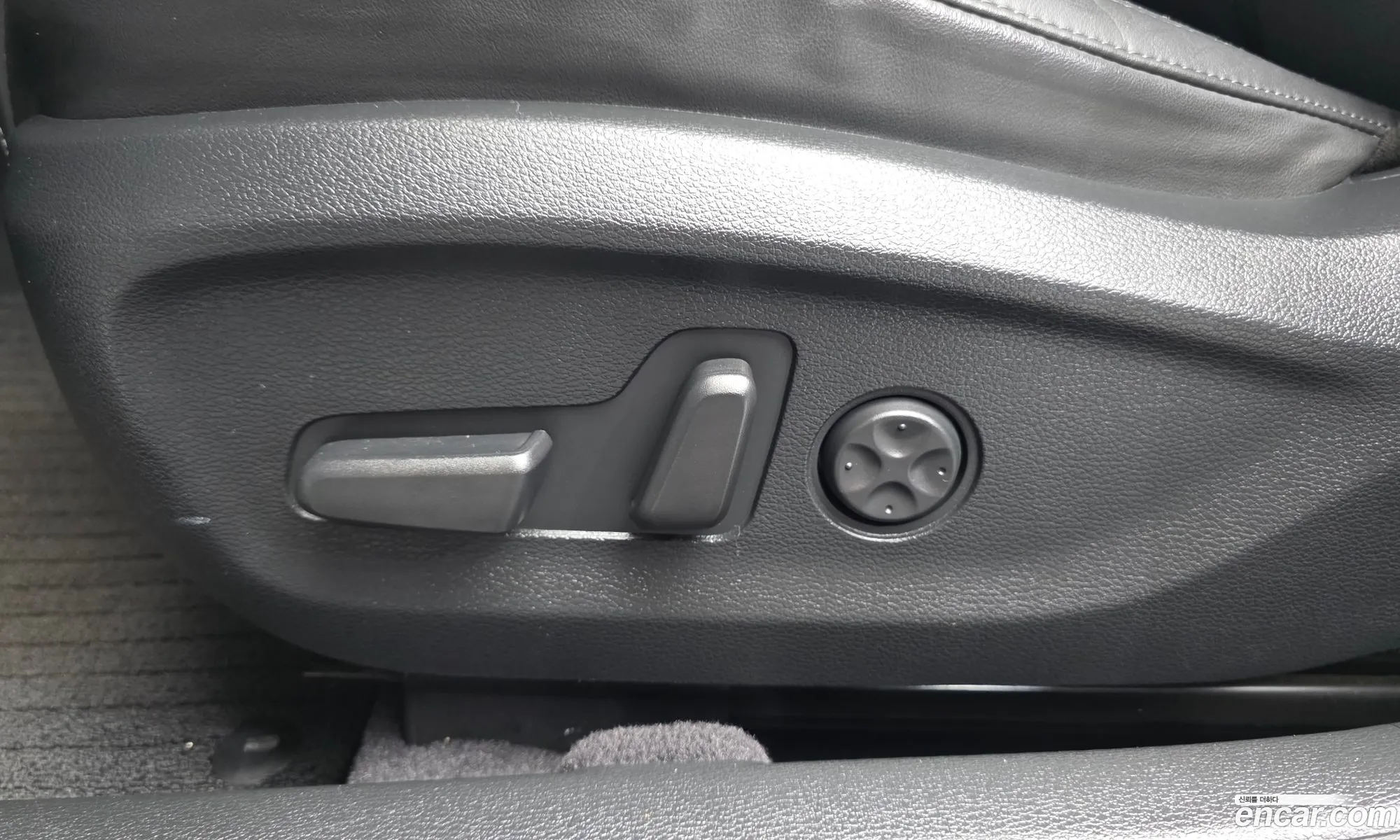 Hyundai LF Sonata 2016 — 20