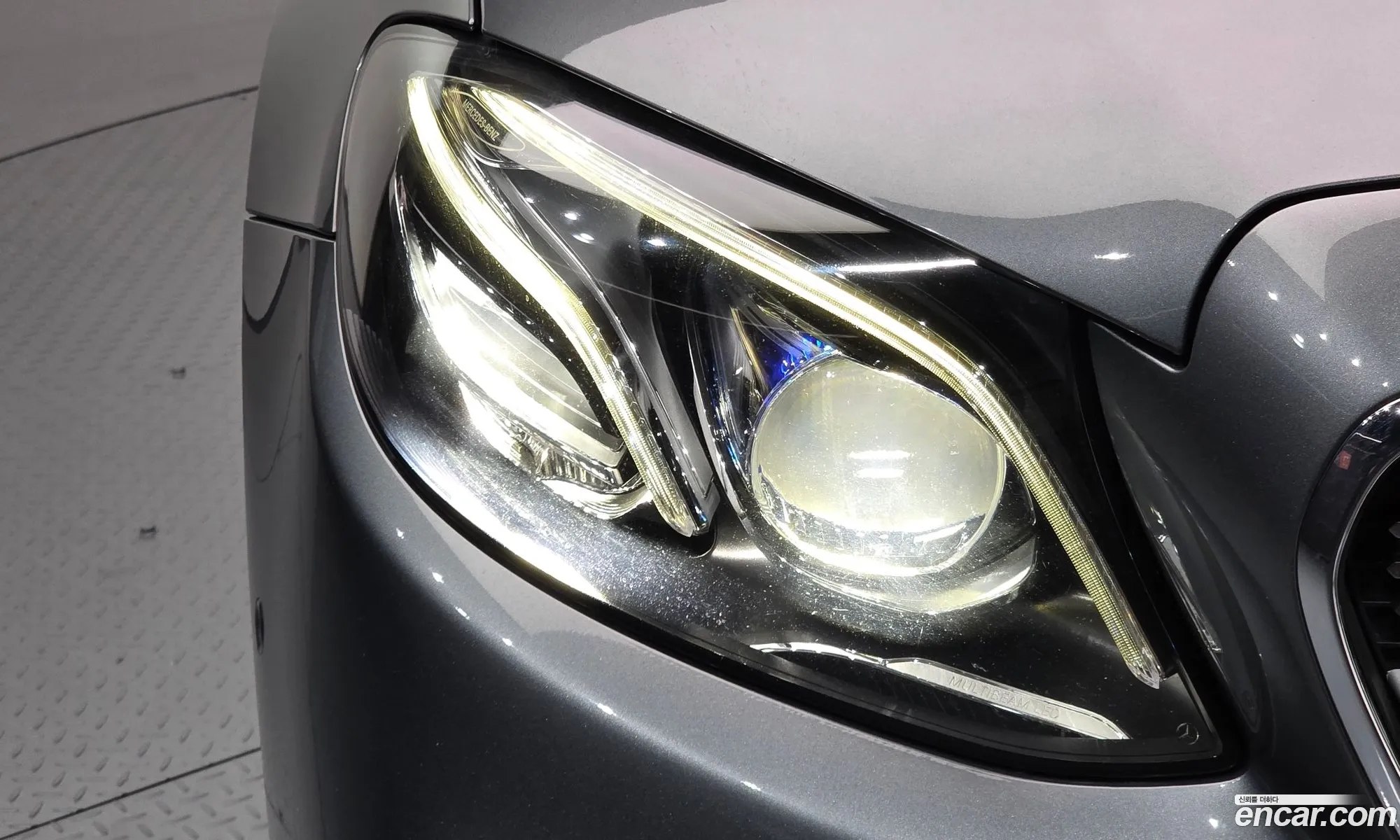 Mercedes-Benz E-Class W213 2018 WDD1K6FB2JF058190 — 19