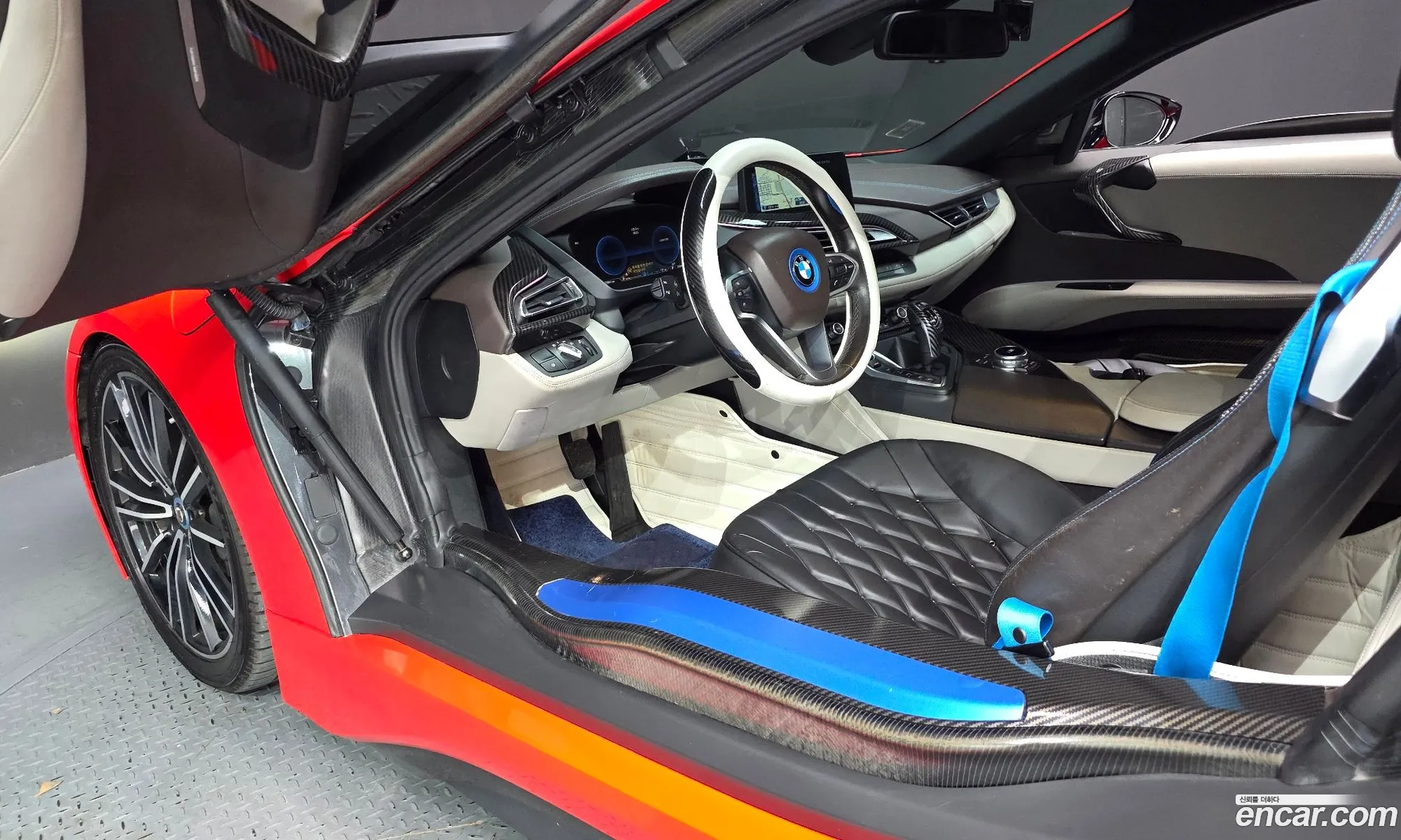 BMW i8 2015 WBY2Z2108FVX90926 — 15