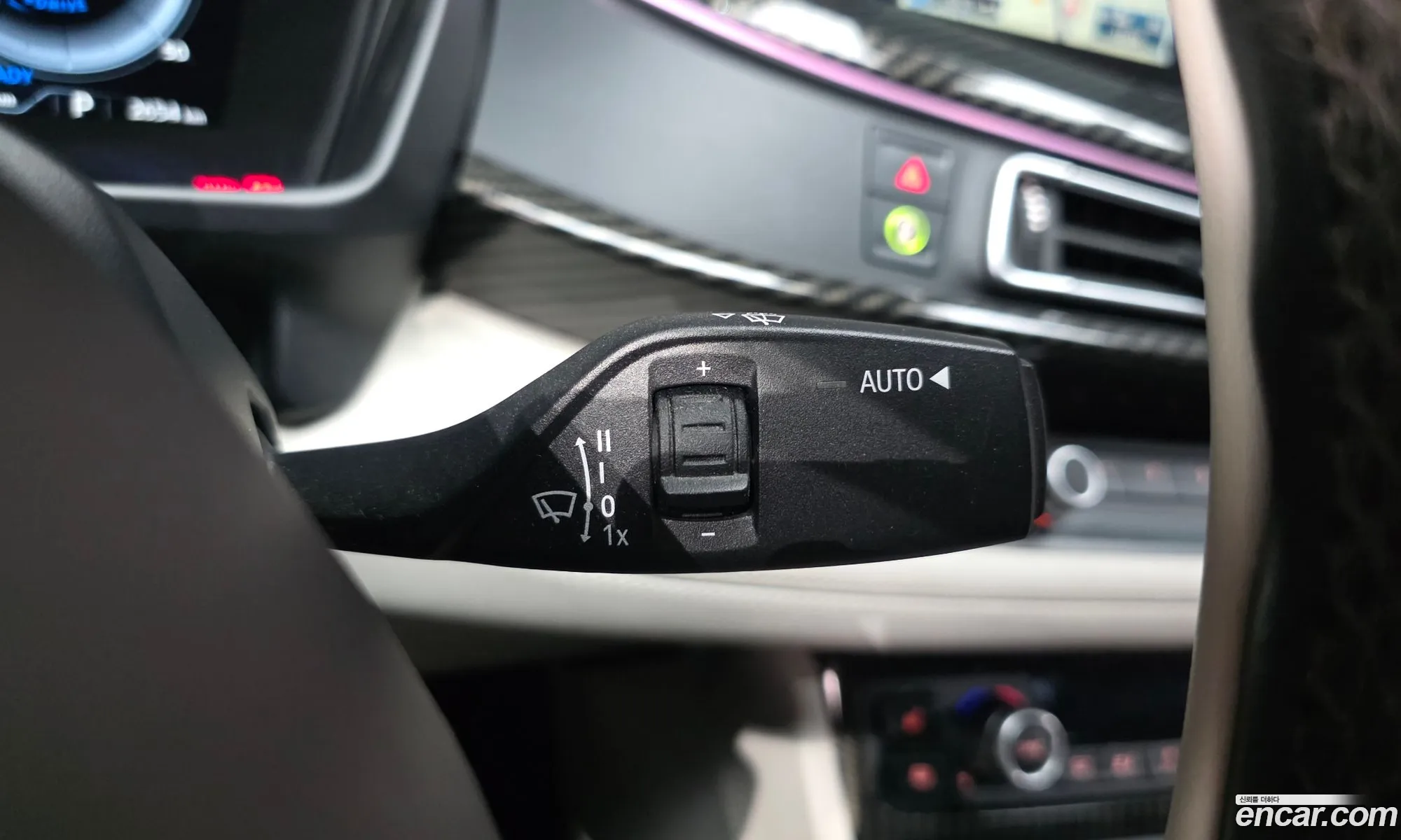 BMW i8 2015 WBY2Z2108FVX90926 — 32