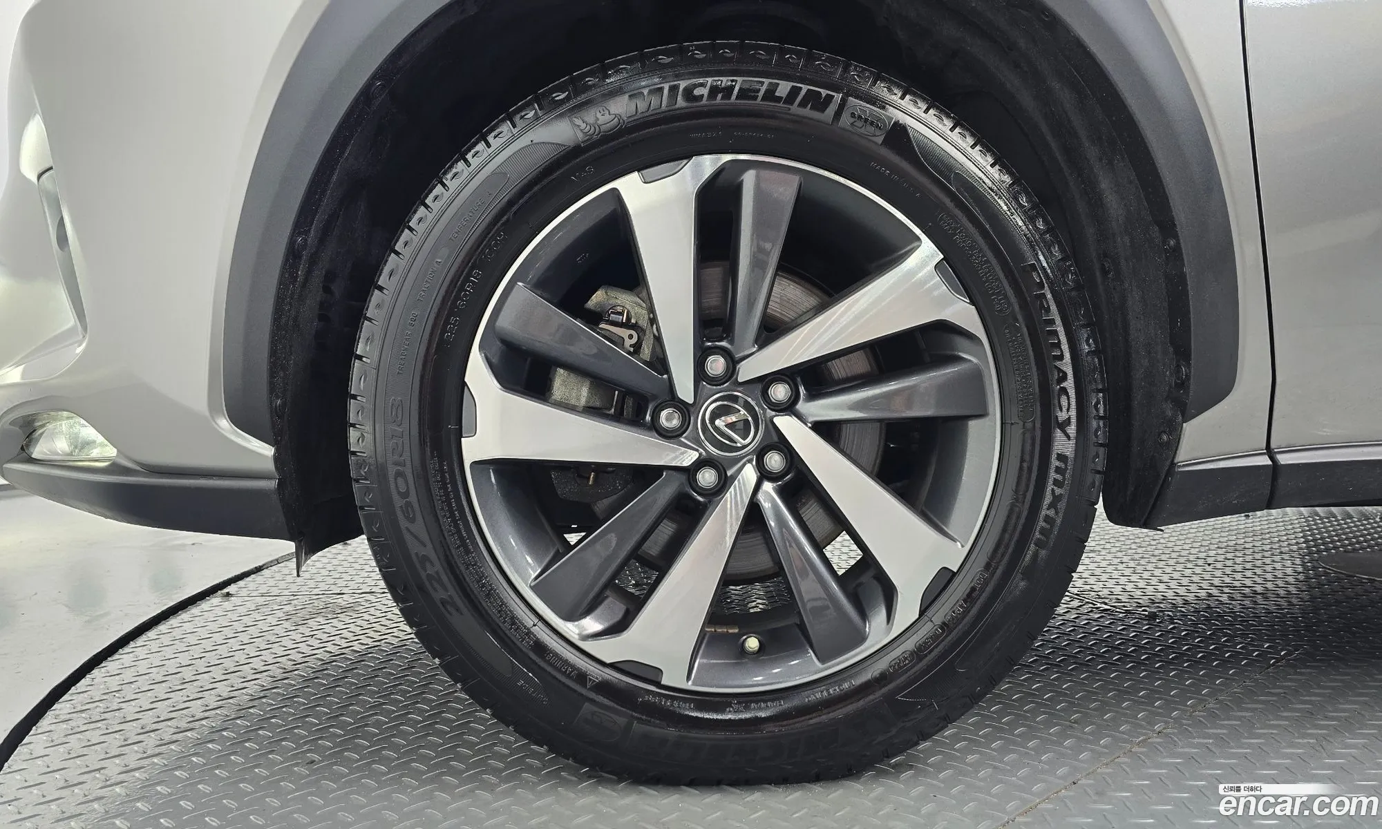 Lexus NX300h 2018 JTJBJRBZ5K2107572 — 3