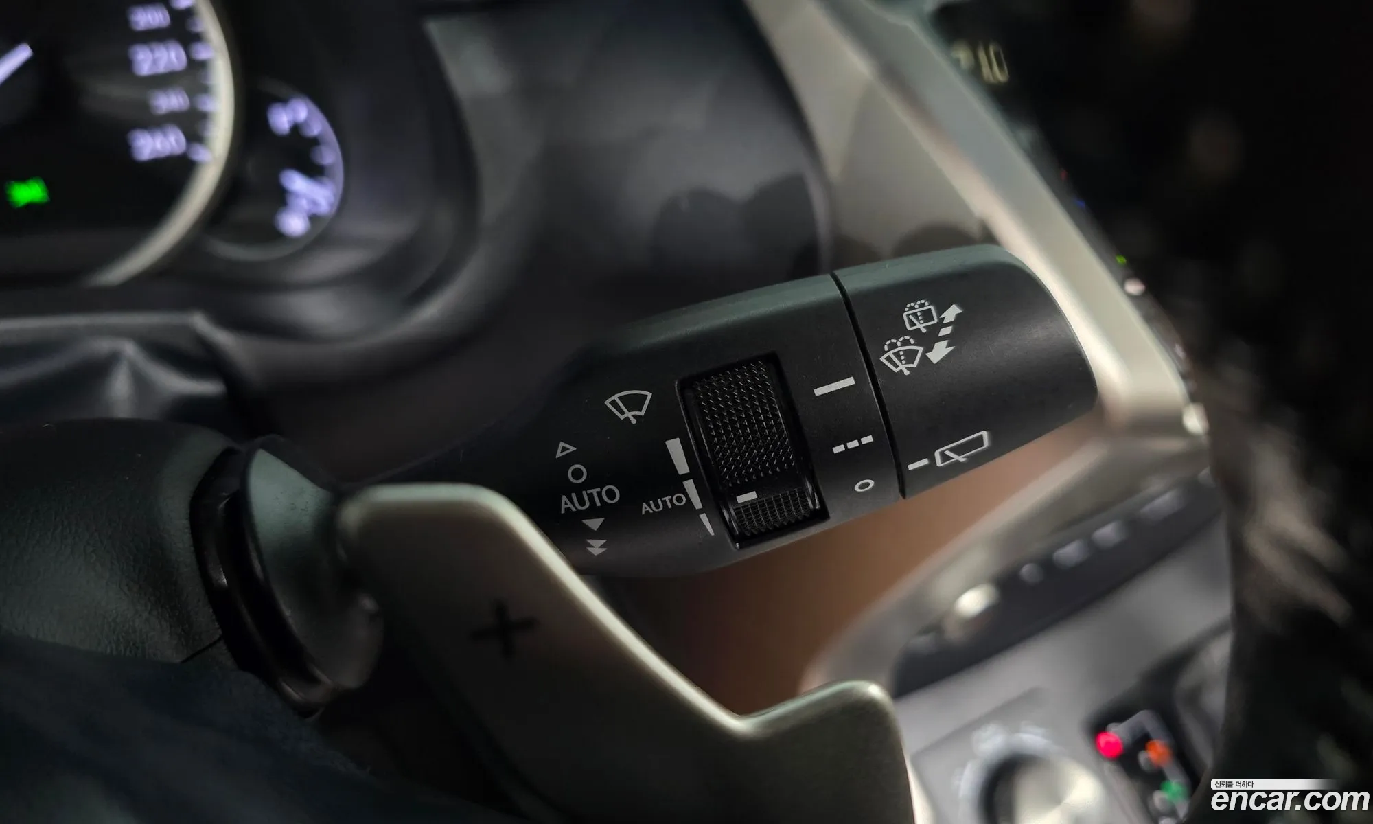 Lexus NX300h 2018 JTJBJRBZ5K2107572 — 27