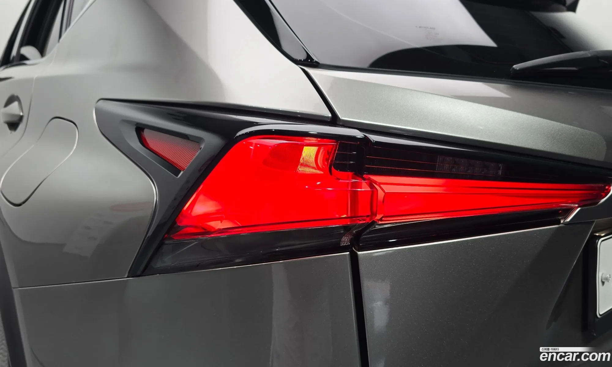 Lexus NX300h 2018 JTJBJRBZ5K2107572 — 30