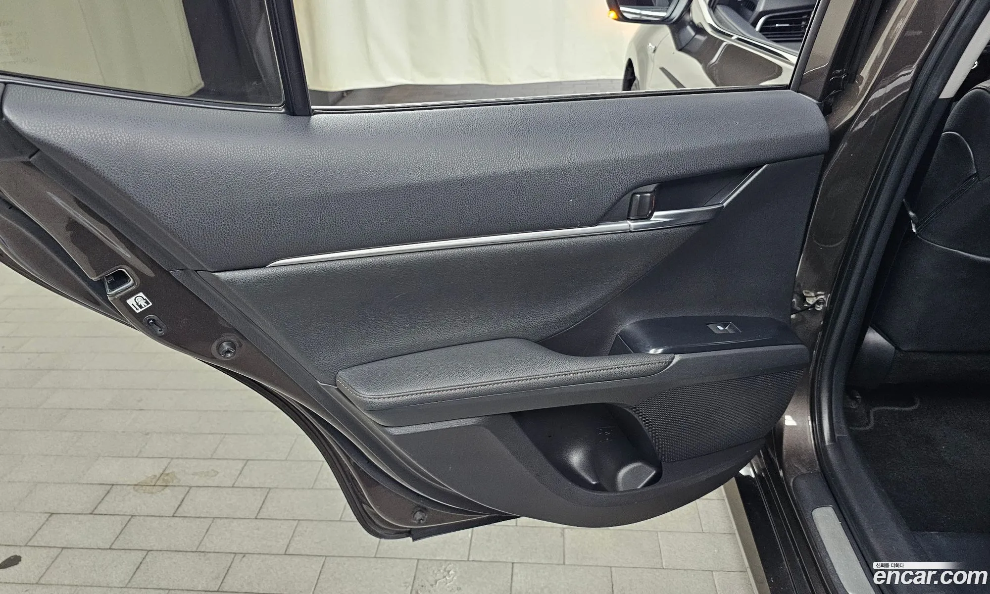 Toyota Camry 2018 JTNB21HK7K3019334 — 18