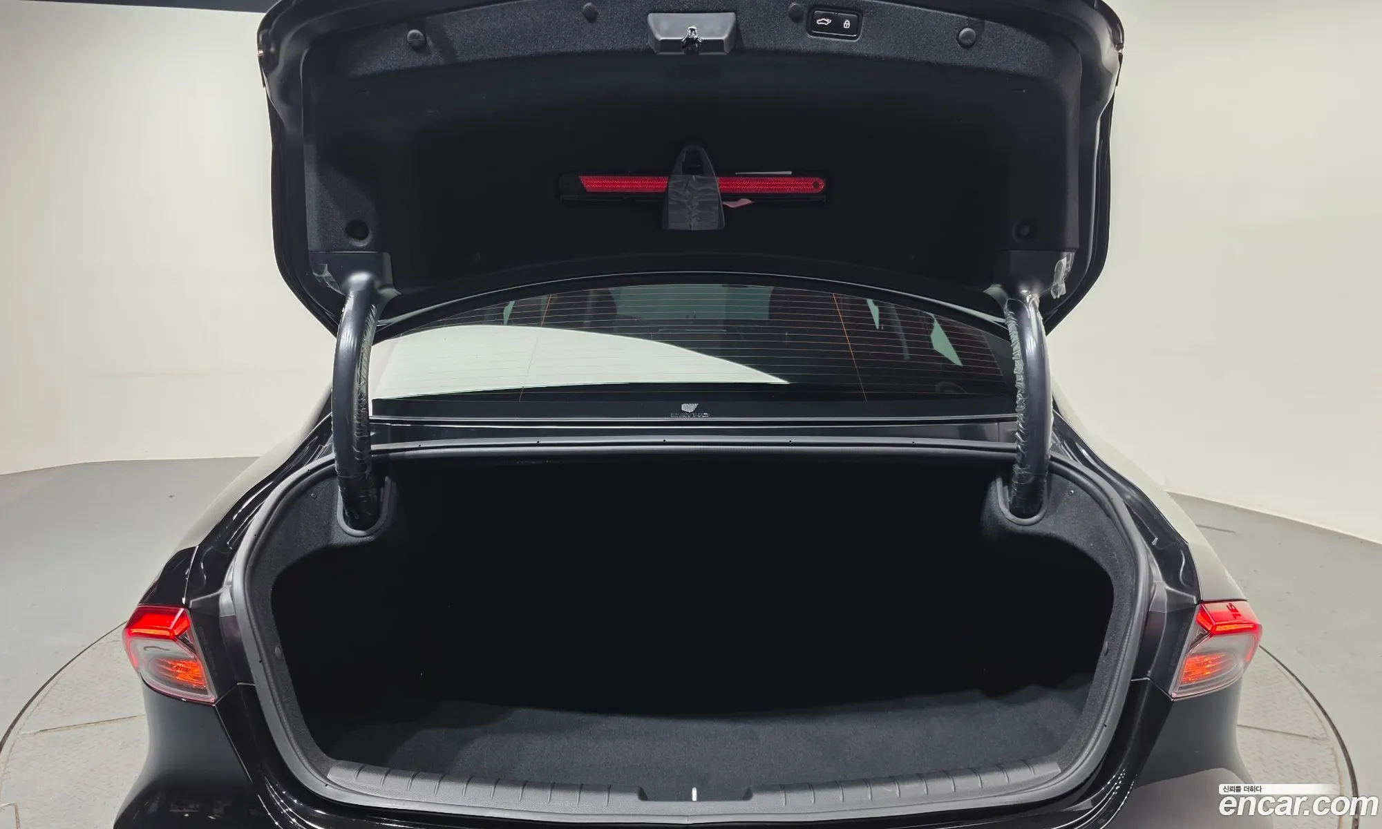 Hyundai Grandeur IG 2021 — 29