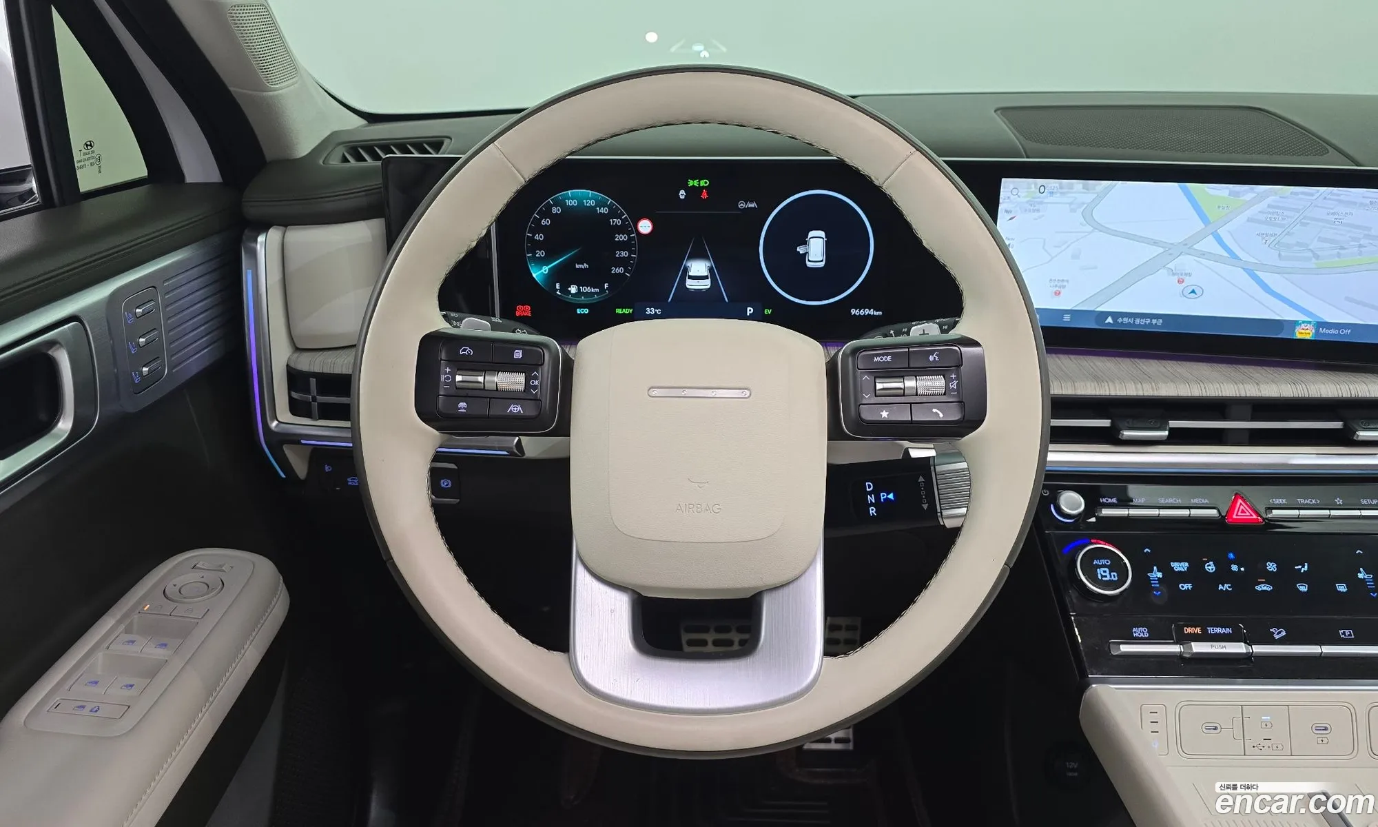 Hyundai Santa Fe 2023 — 32
