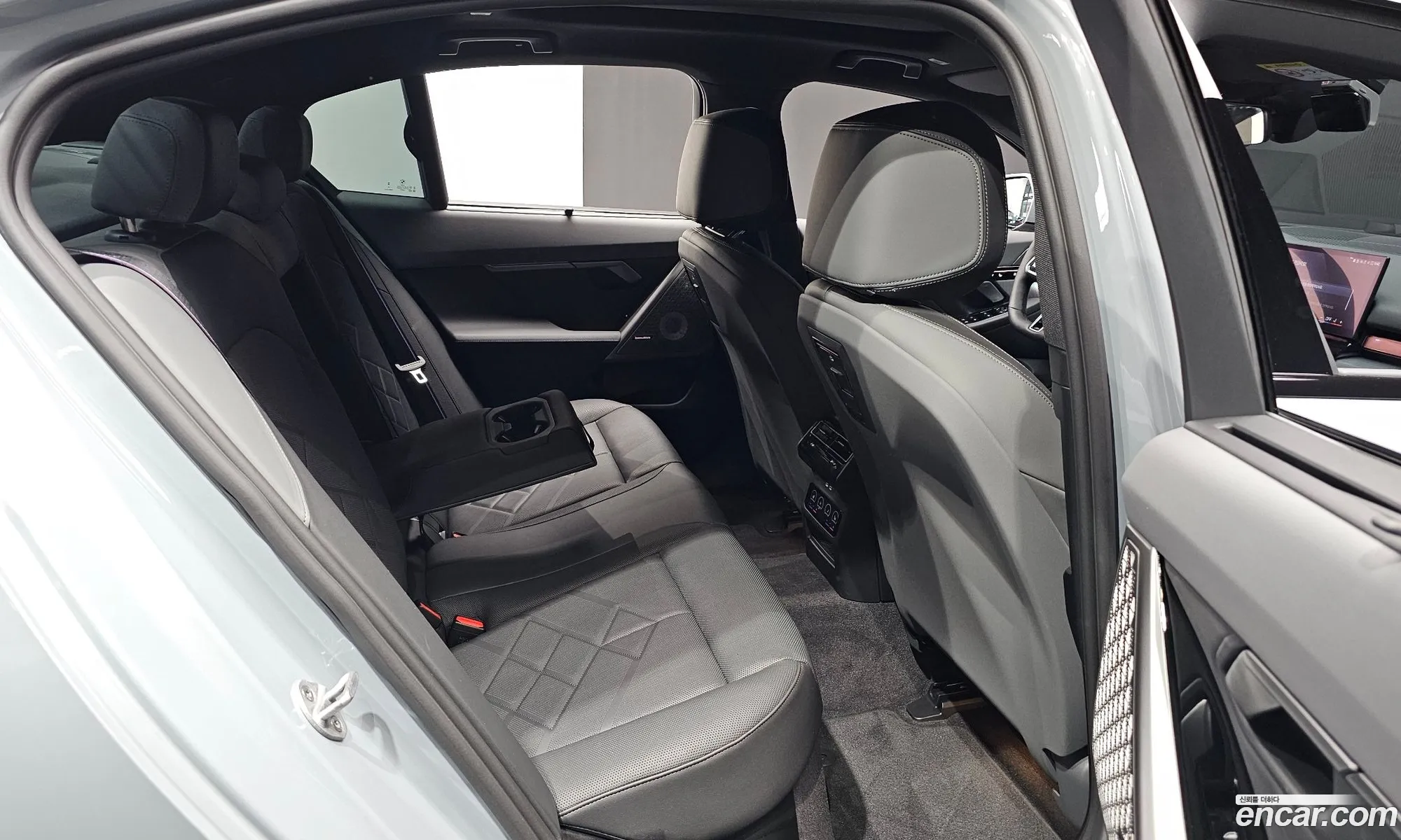 BMW 5 Series 2025 — 3