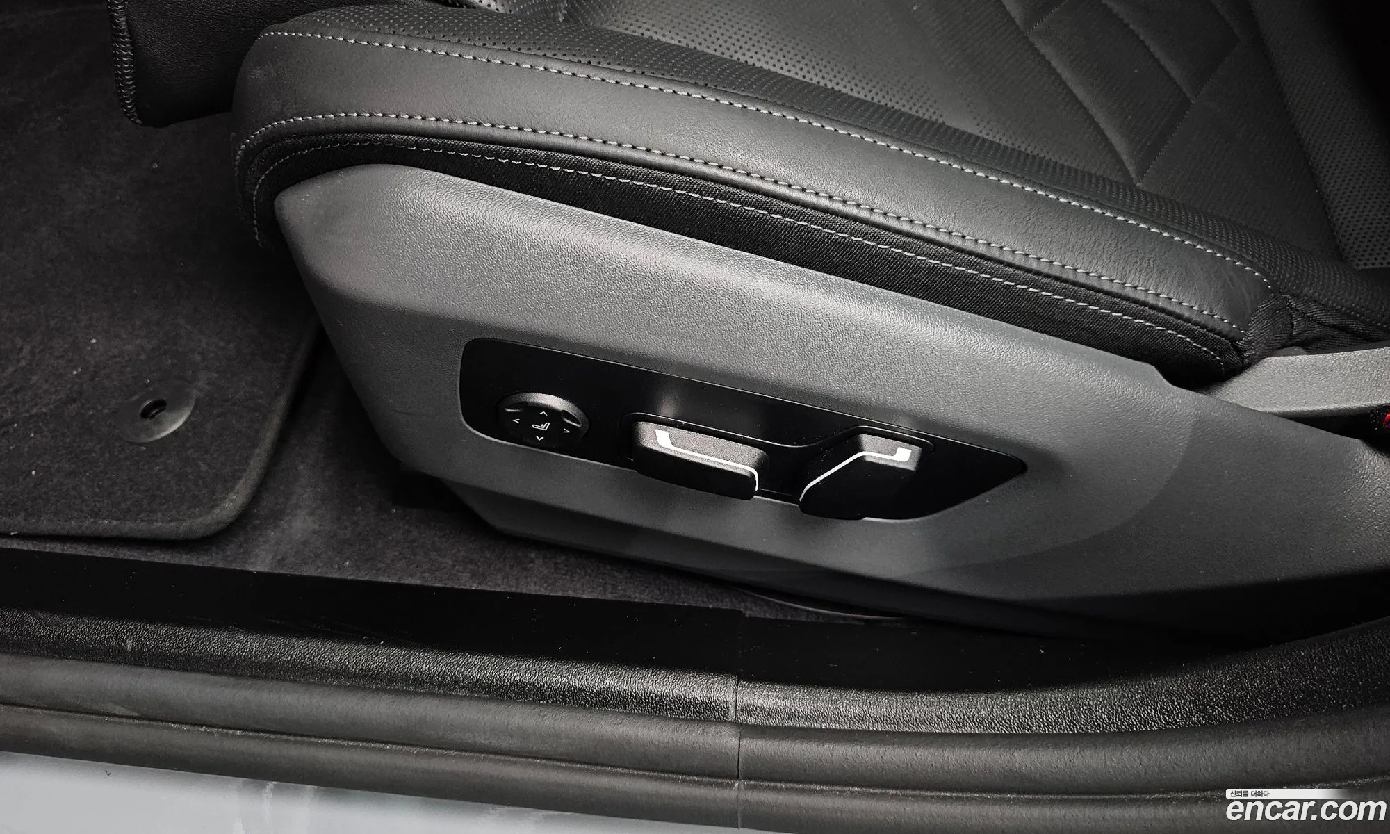 BMW 5 Series 2025 — 10