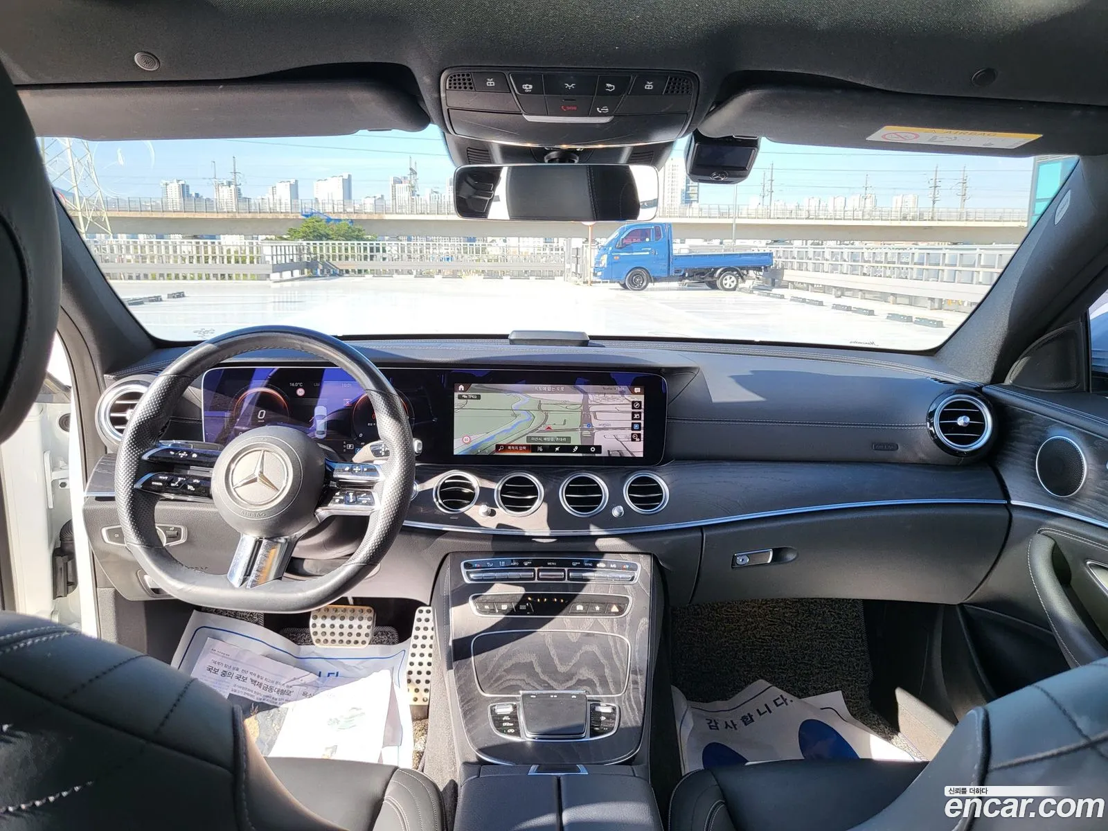 Mercedes-Benz E-Class W213 2021 — 17