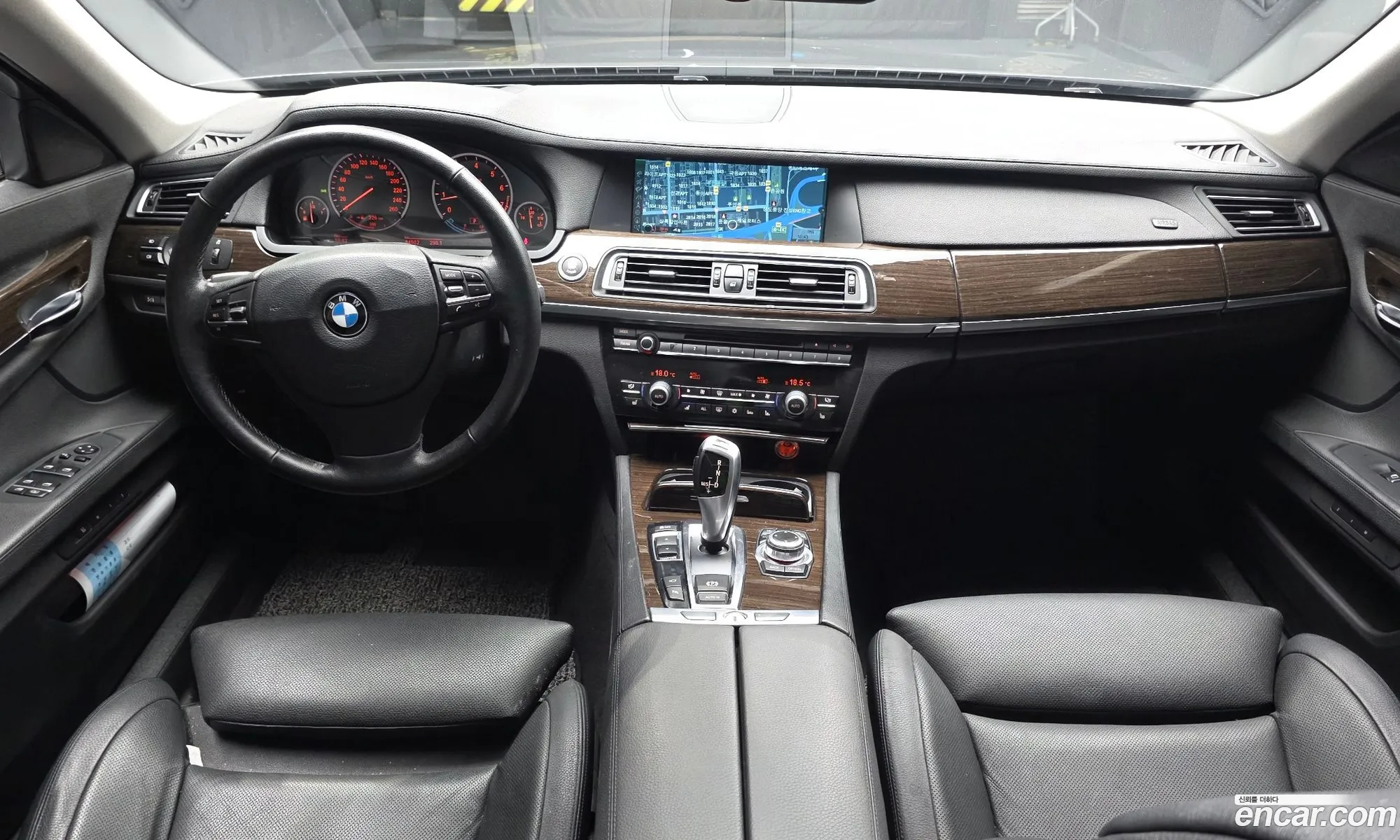 BMW 7 Series 2011 WBAKB8104BC345420 — 13