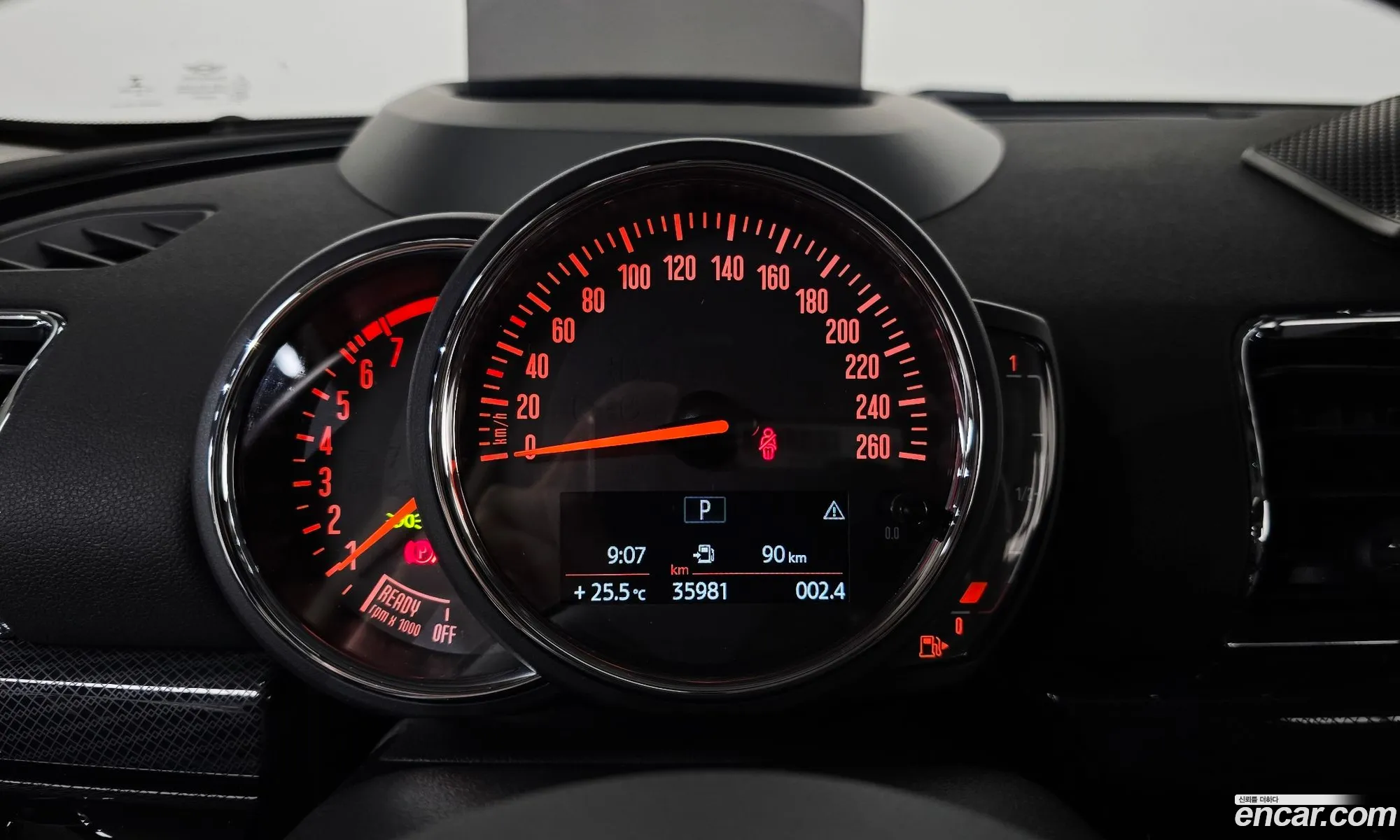 Mini Cooper Clubman 2019 — 32