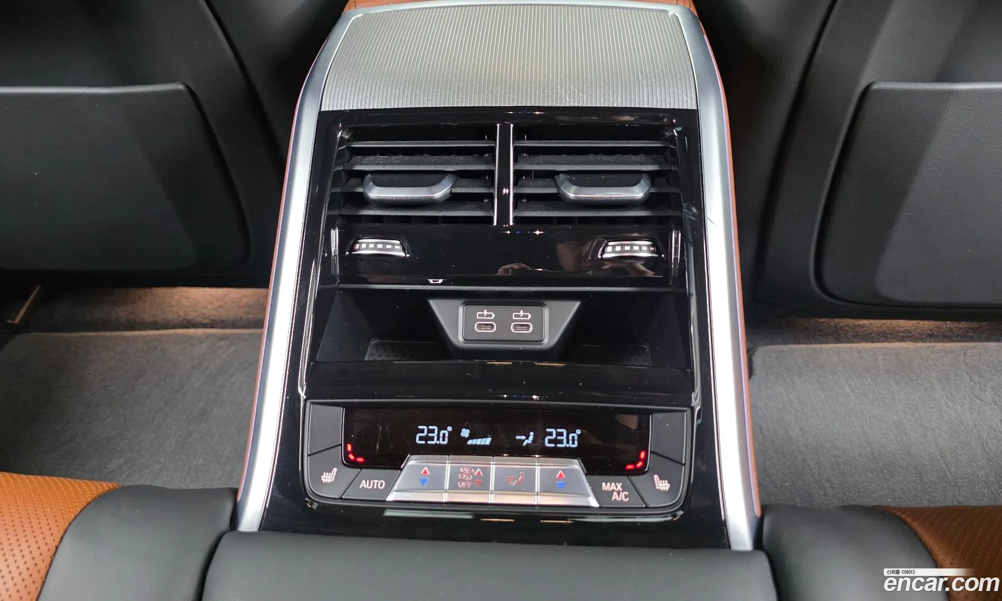 BMW 8 Series 2021 — 28