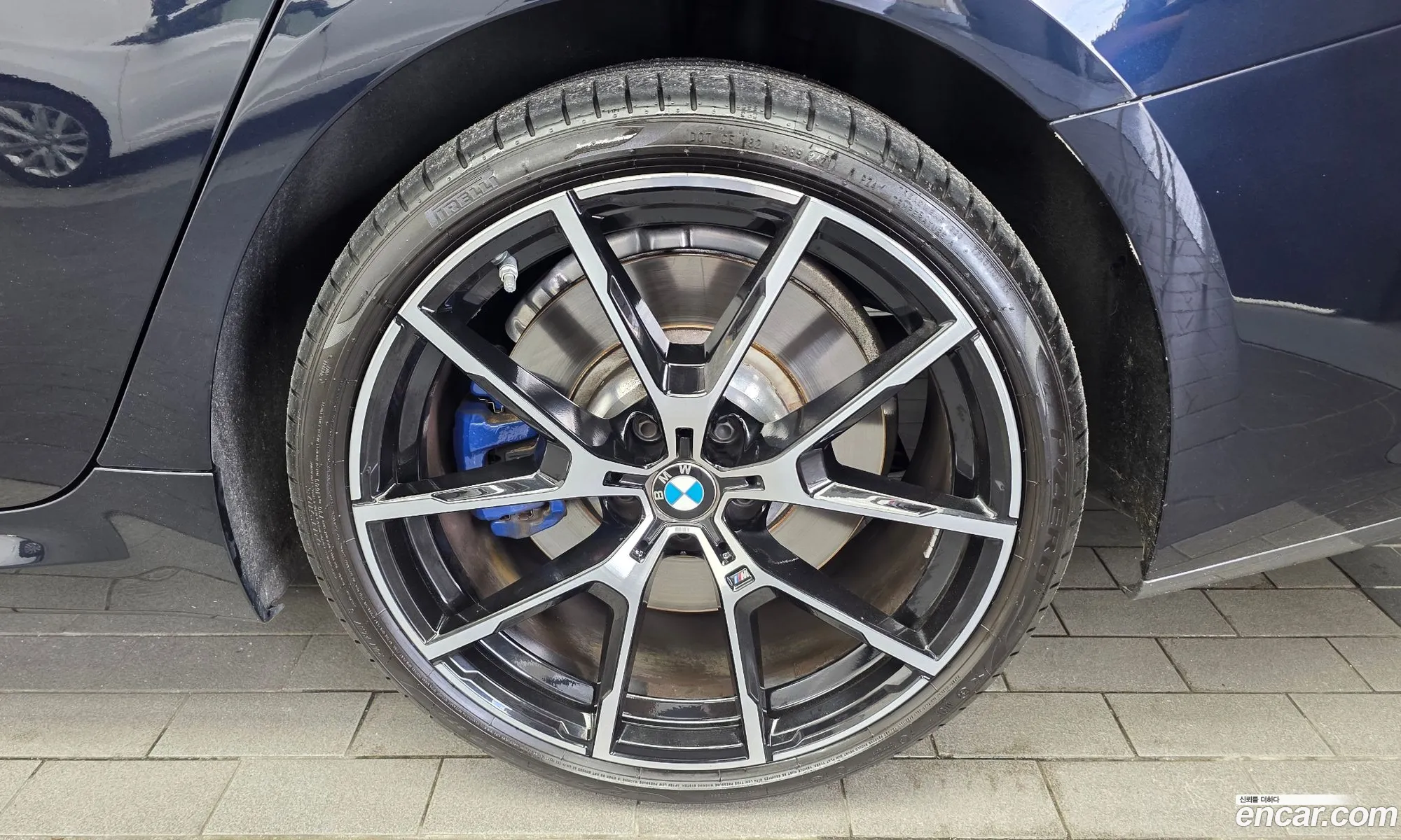 BMW 8 Series 2021 — 26