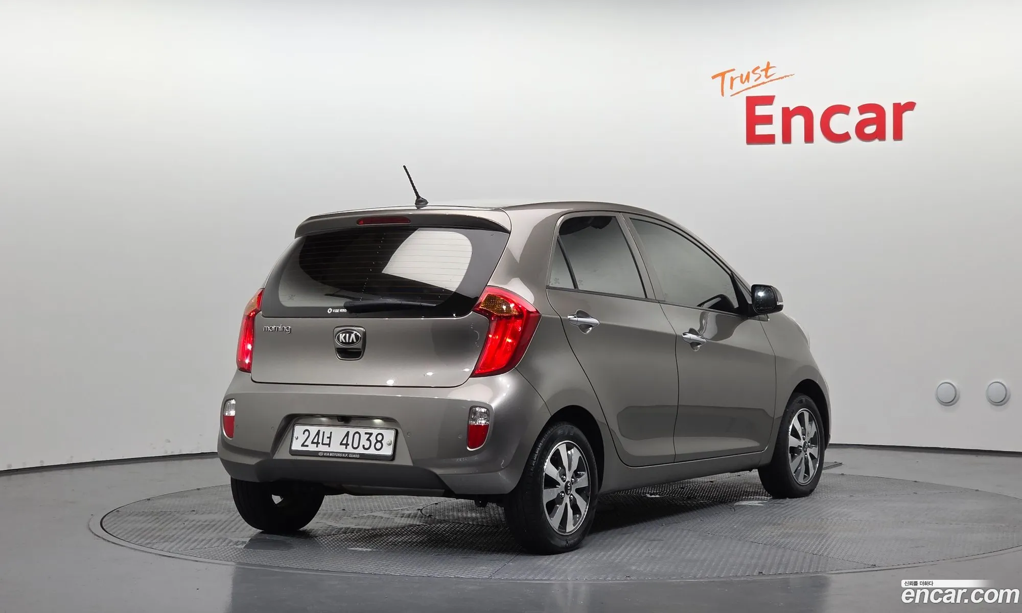 Kia Morning 2014 KNABX511BFT800084 — 7