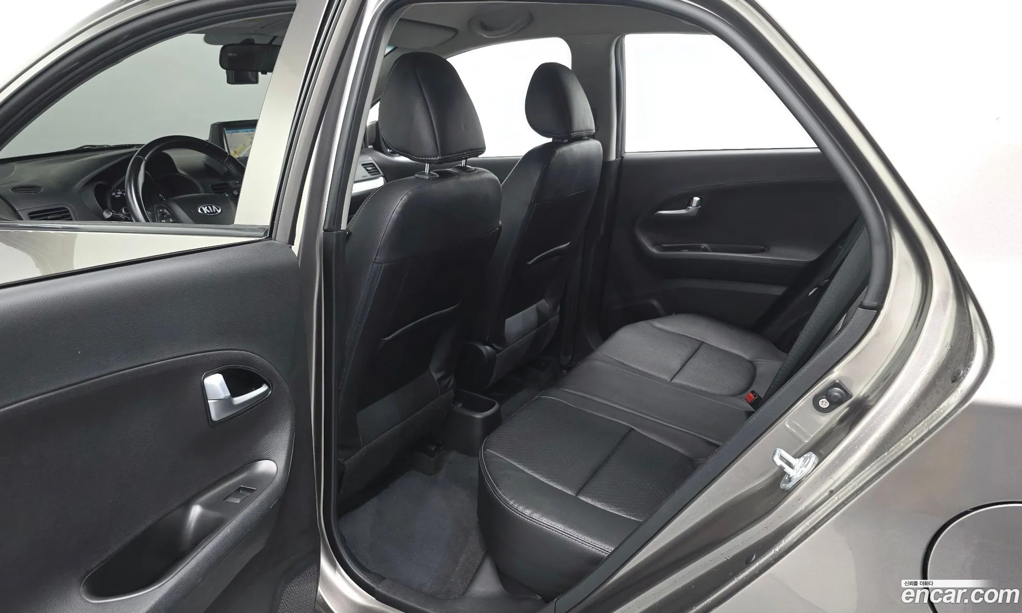 Kia Morning 2014 KNABX511BFT800084 — 31