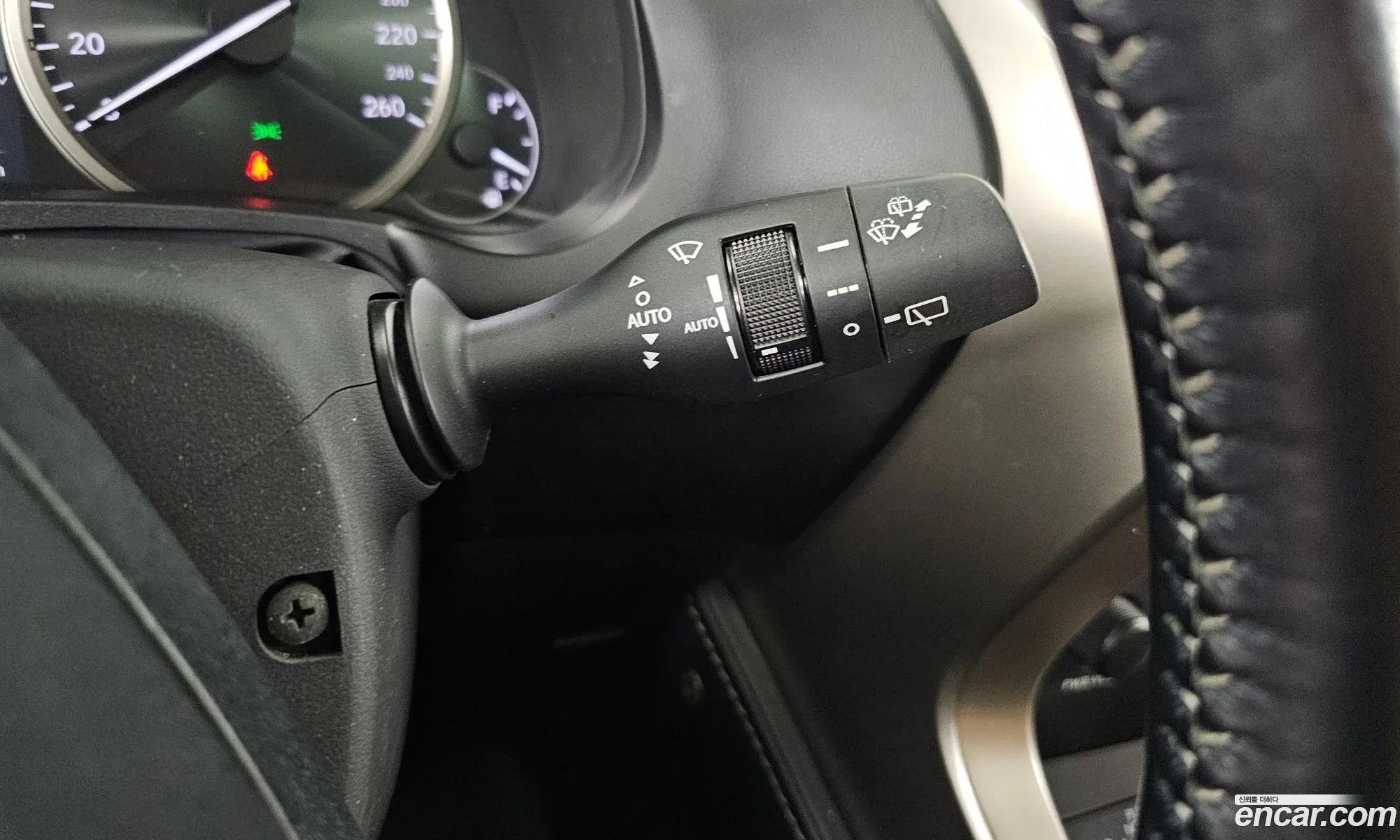 Lexus NX300h 2017 JTJBJRBZ3H2073169 — 10