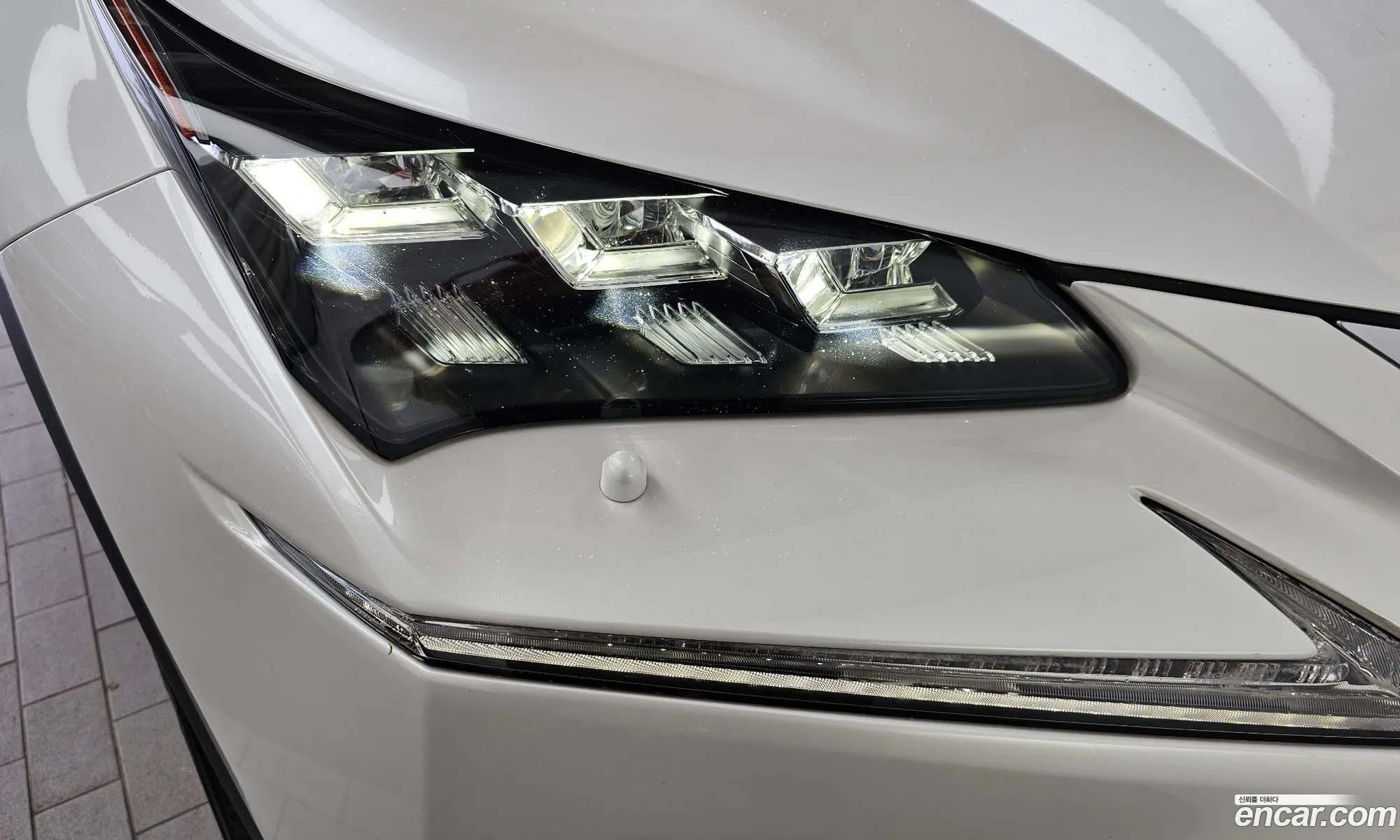 Lexus NX300h 2017 JTJBJRBZ3H2073169 — 20