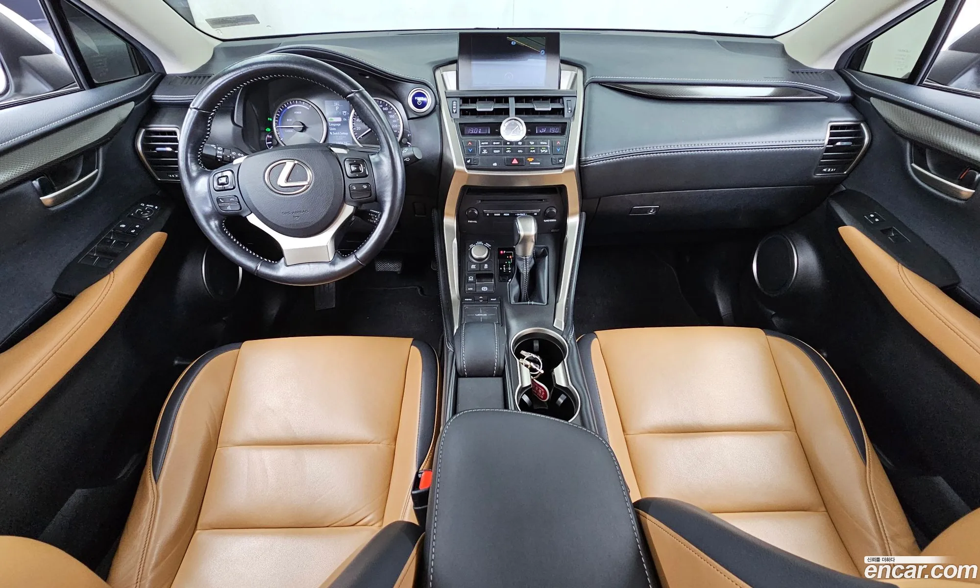 Lexus NX300h 2017 JTJBJRBZ3H2073169 — 32