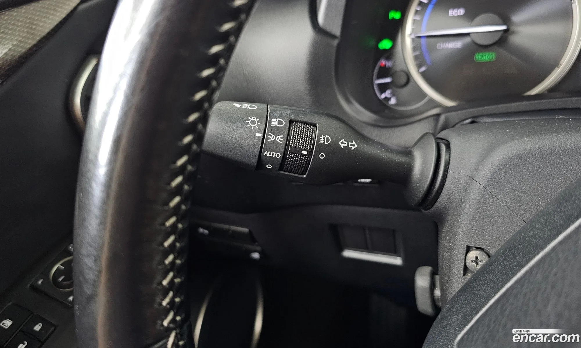 Lexus NX300h