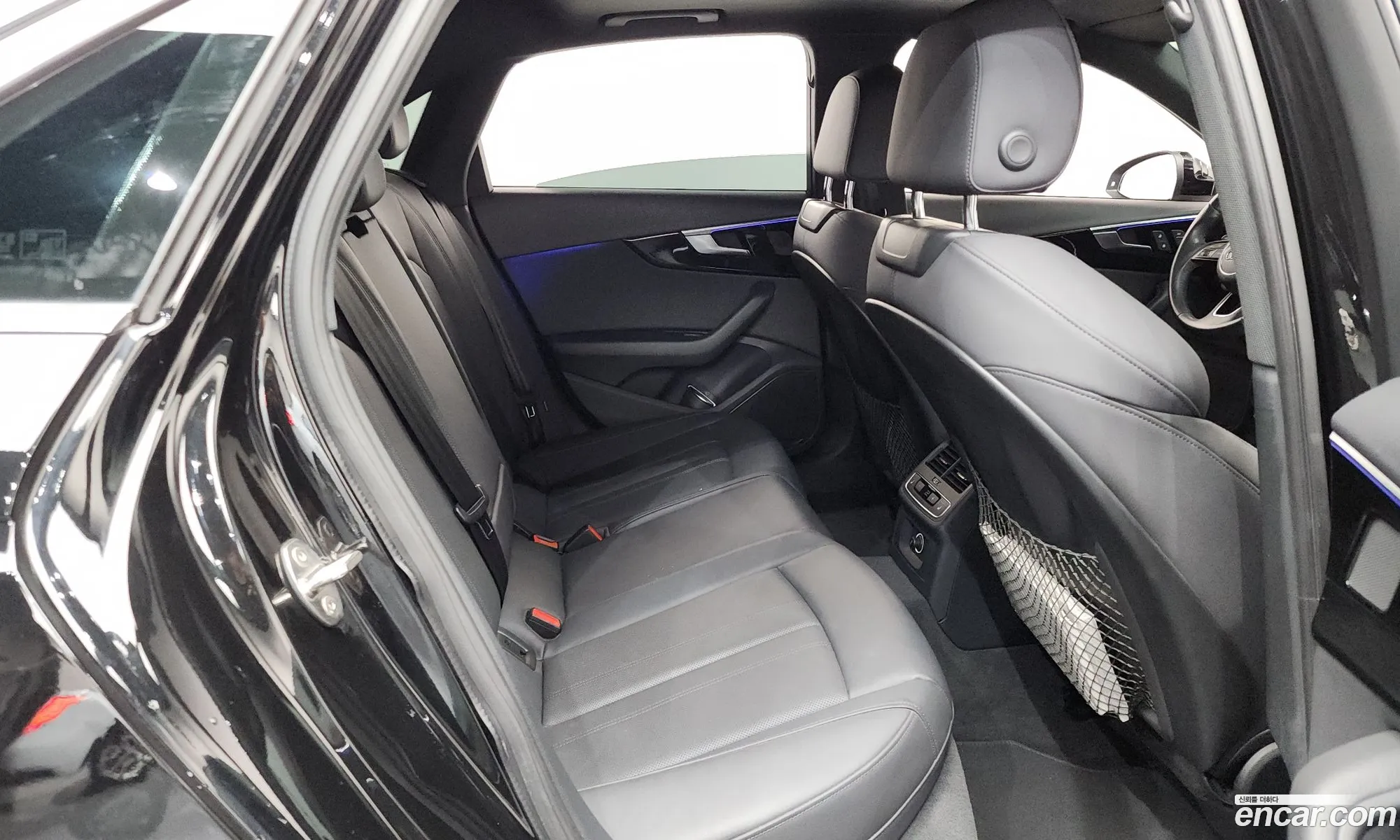 Audi A4 2020 WAUZZZF43LA064508 — 19