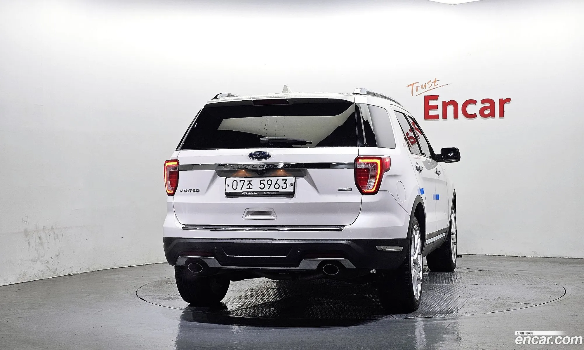 Ford Explorer 2018 — 3
