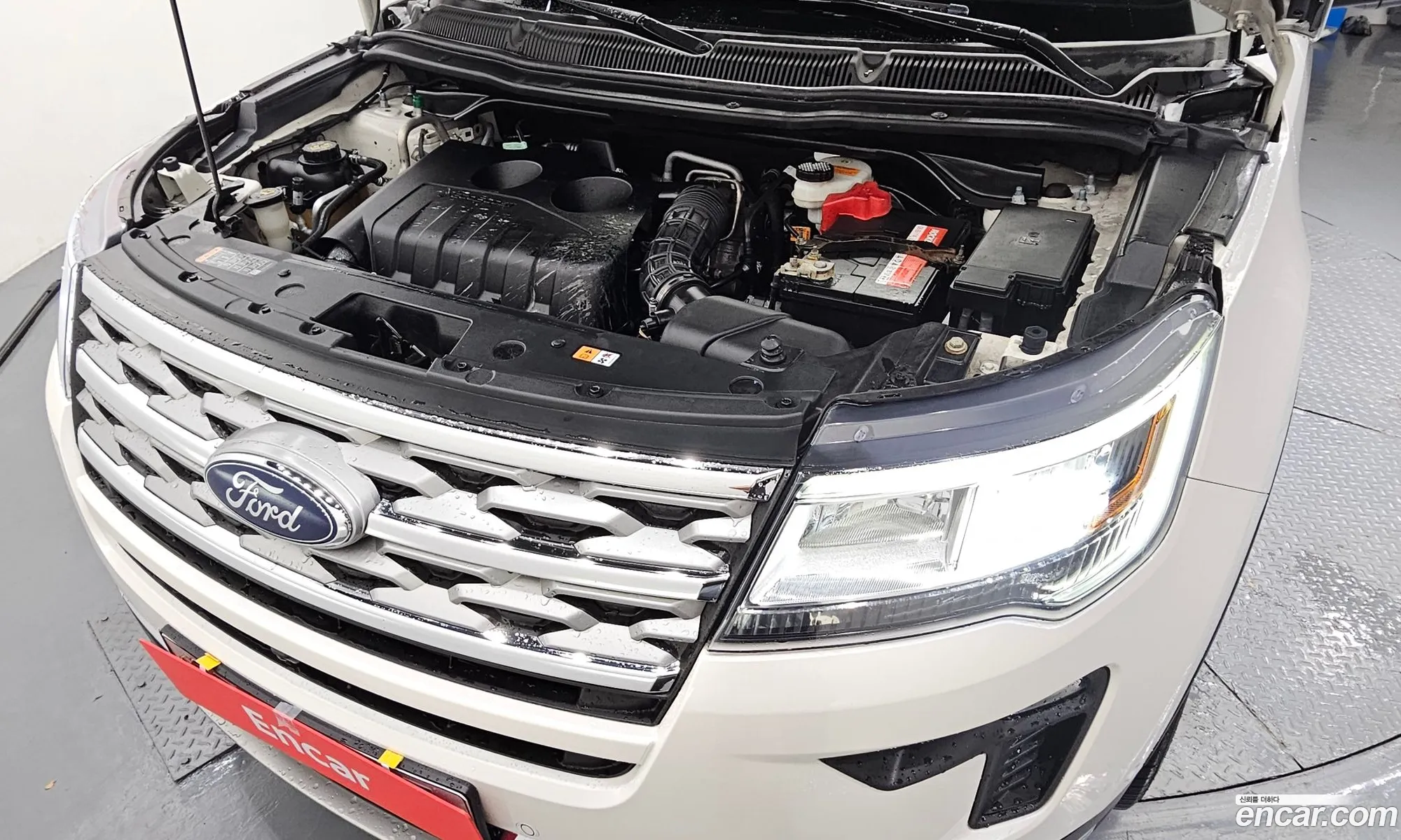 Ford Explorer 2018 — 17